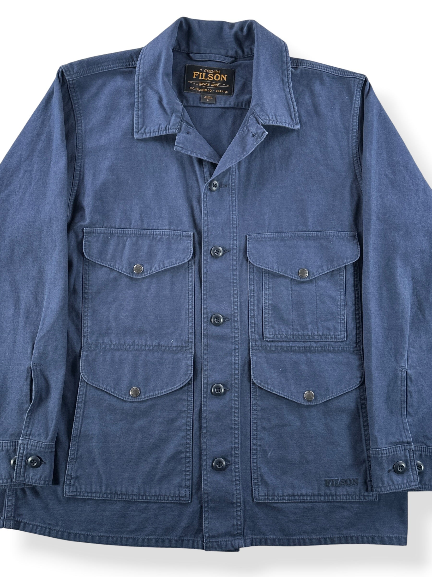 Front Close Up of Filson Men's Field Cruiser Jacket SZ L