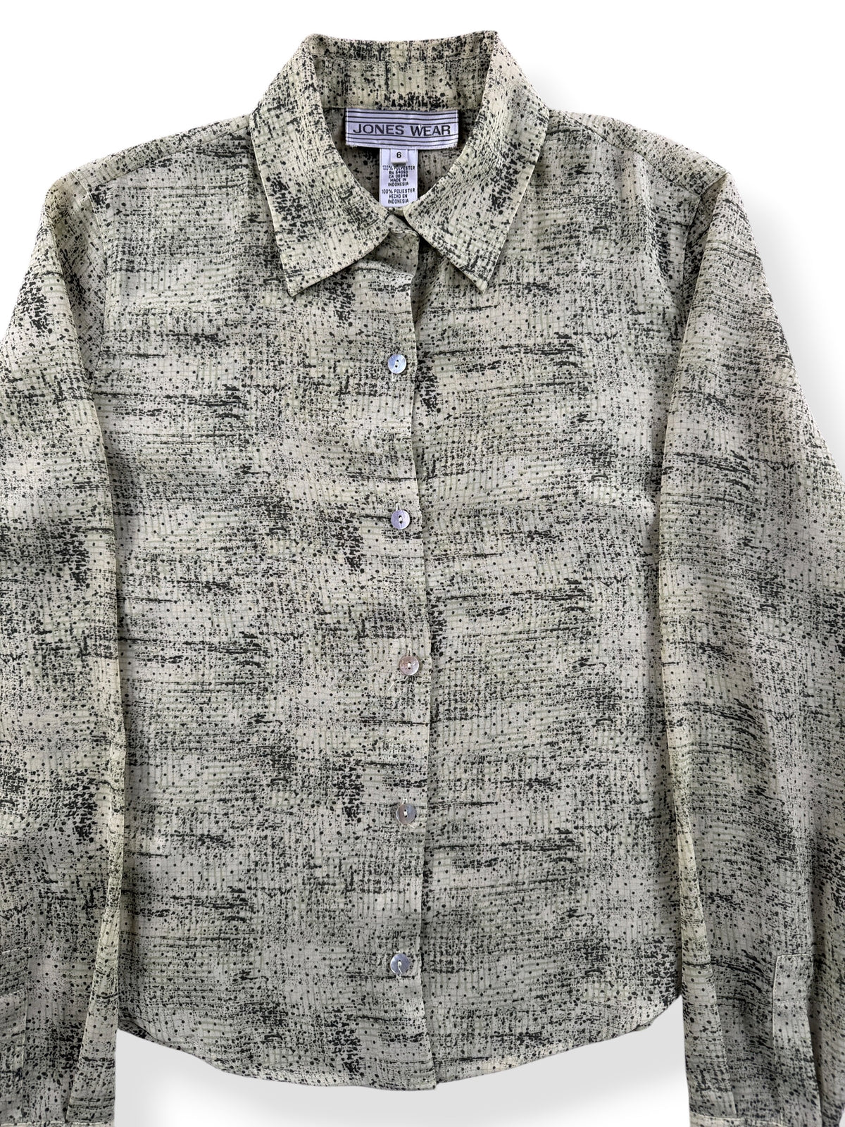 Close-up of Vintage Jones NY Blouse SZ 6
