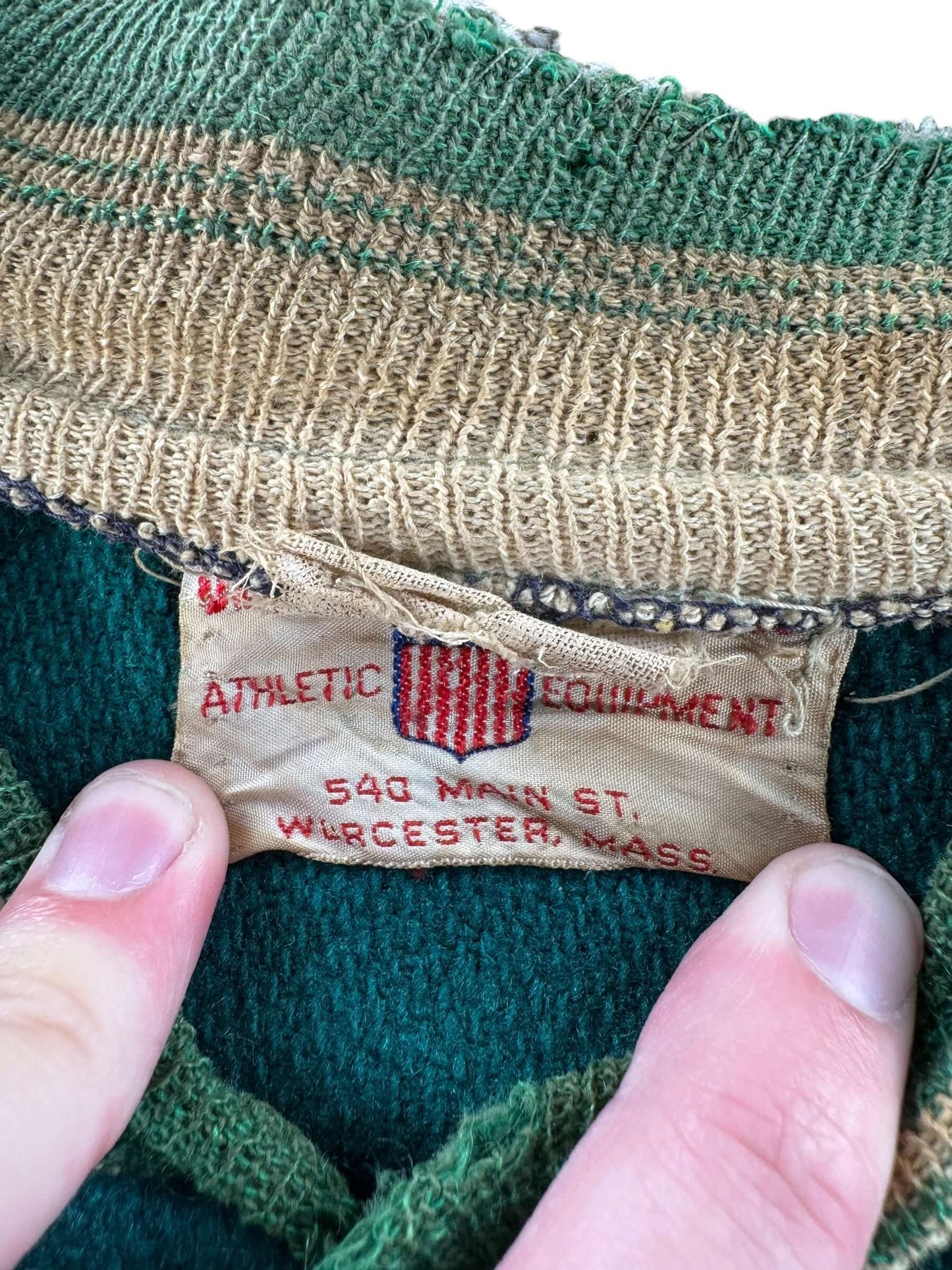 Label on Vintage 1952 Fontainebleau Foresters Varsity Jacket SZ M