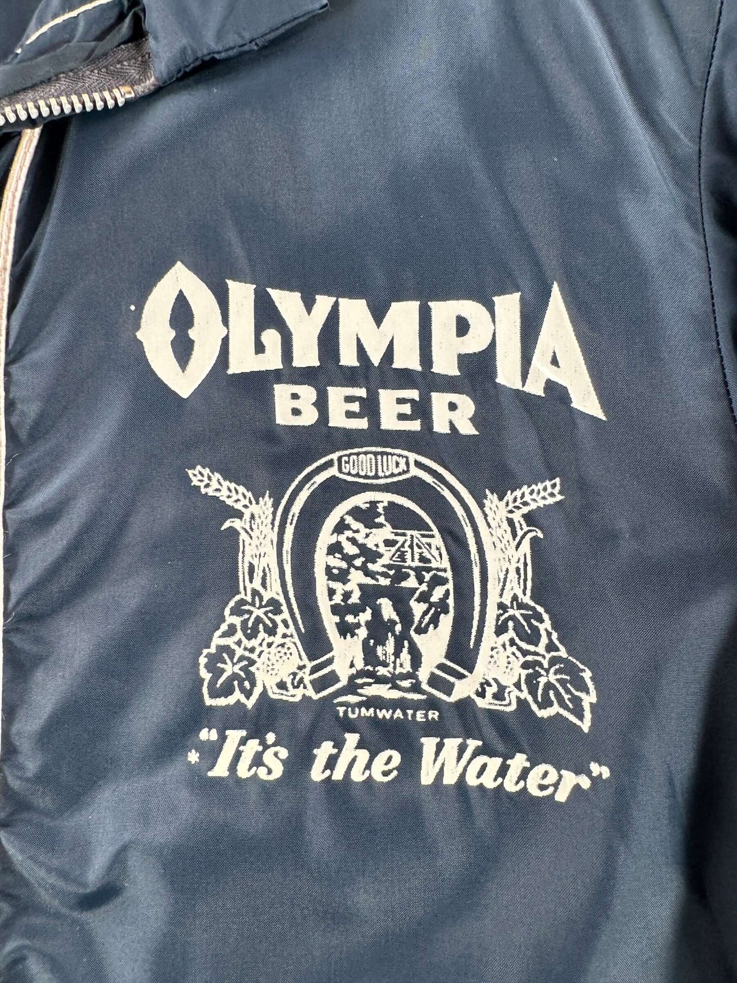 Graphic of Vintage Olympia Beer Windbreaker SZ M