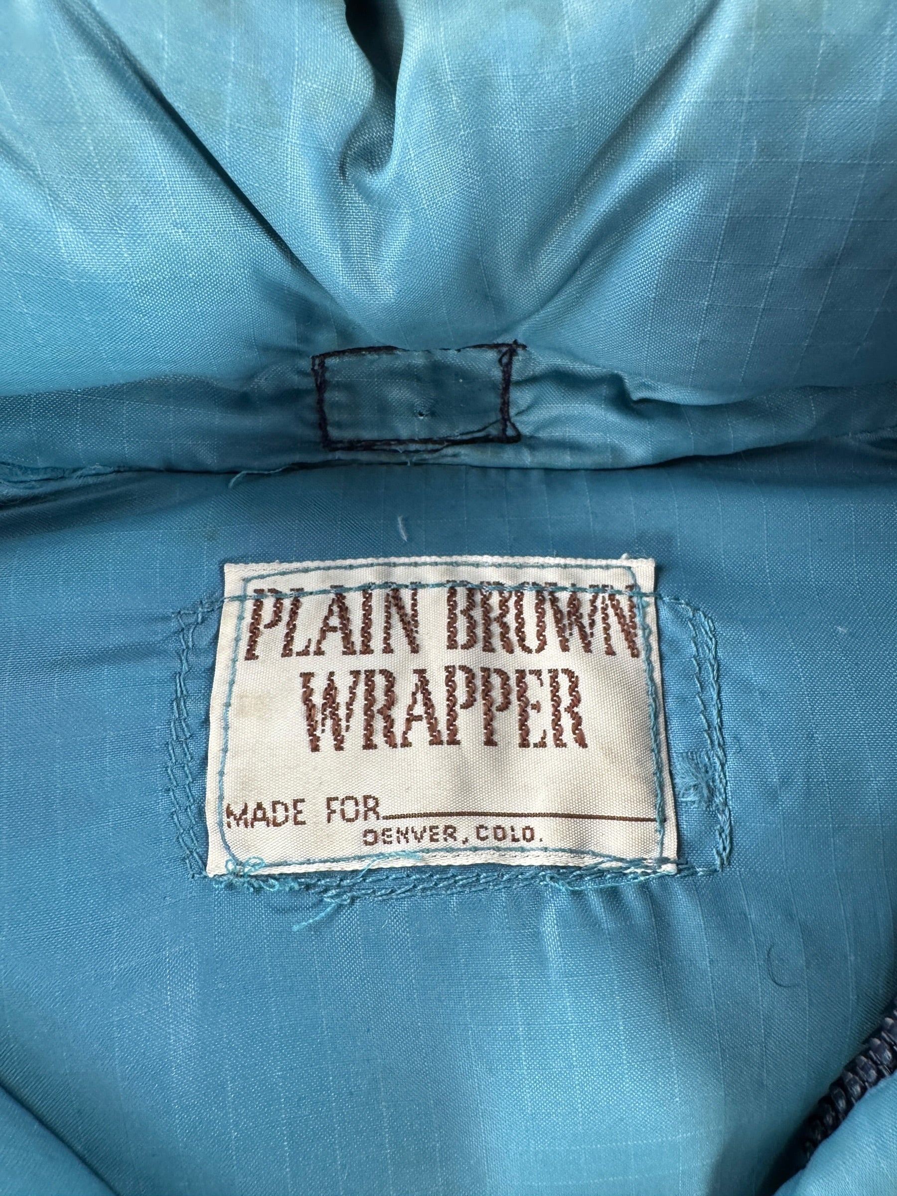 Label on Vintage 70s Era Plain Brown Wrapper Down Coat SZ S - AS IS