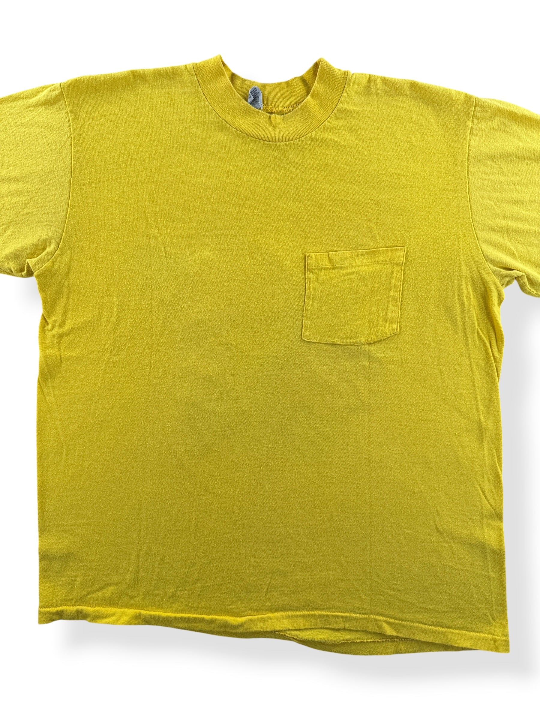 Front Close Up of Vintage Kauai Pocket Tee SZ L