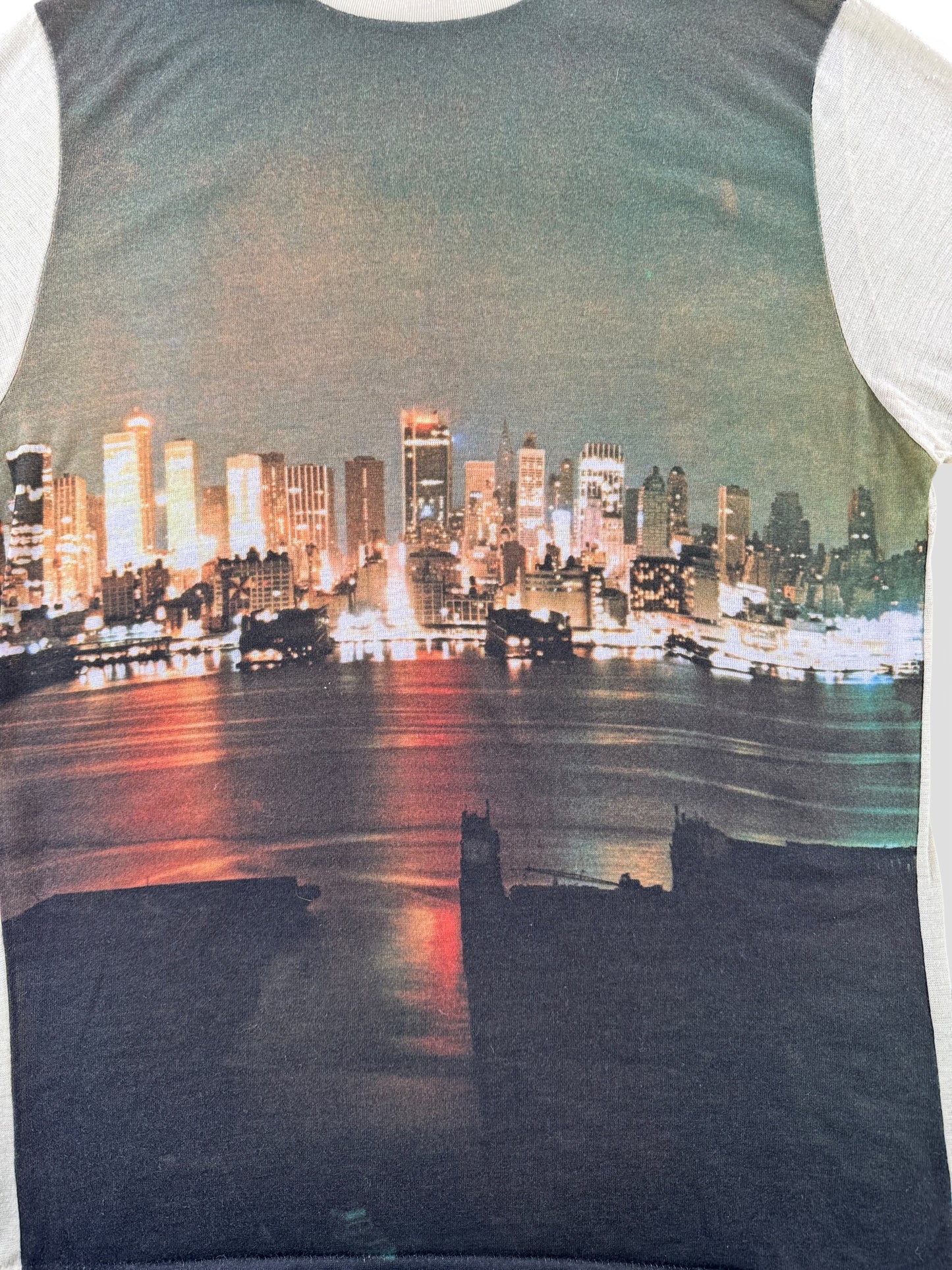 Graphic of Vintage New York Skyline Printed Poly Tee SZ L (Fits M)