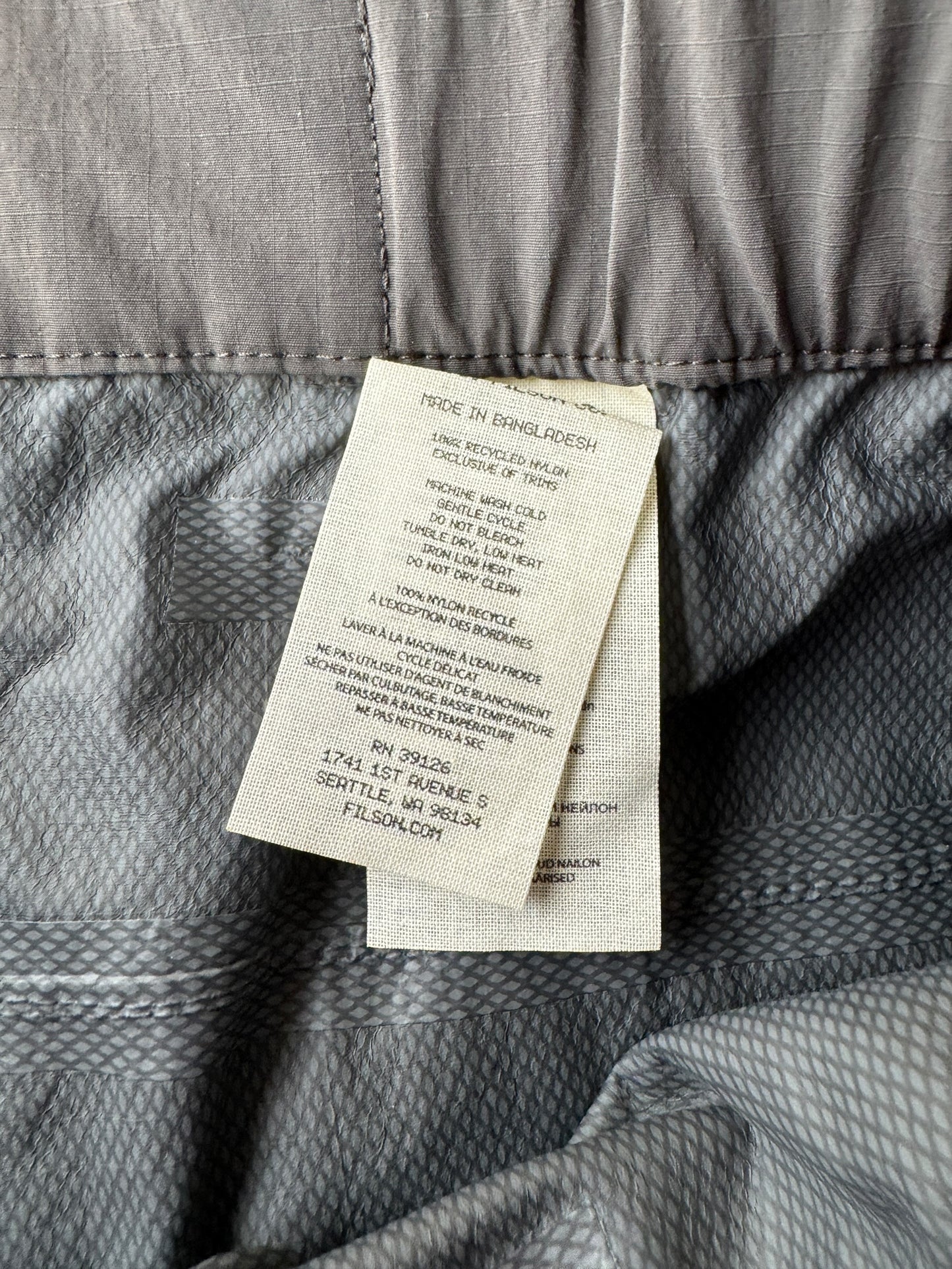 Label on Filson Sportsman Swiftwater Rain Pants SZ L