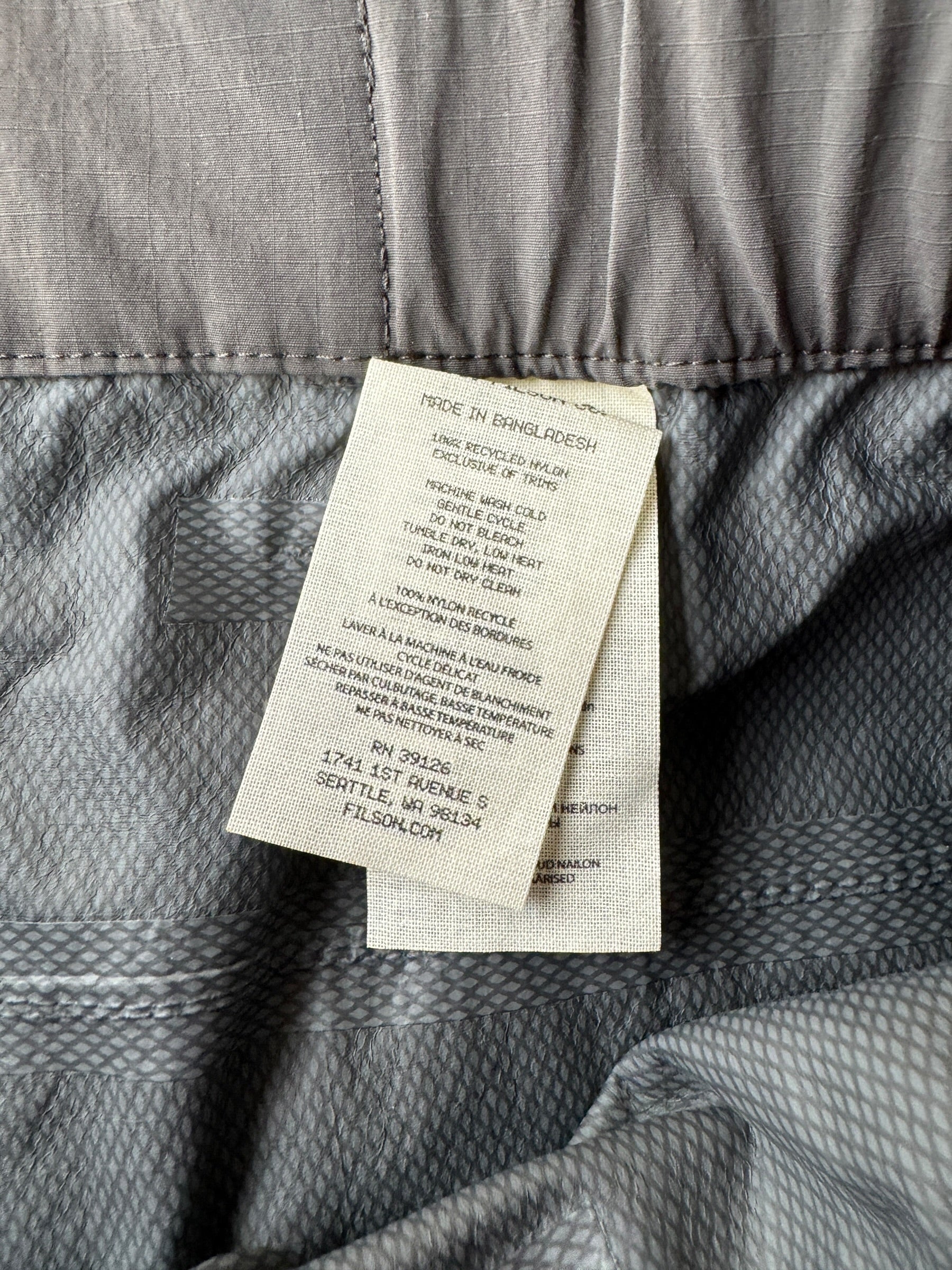 Label on Filson Sportsman Swiftwater Rain Pants SZ L