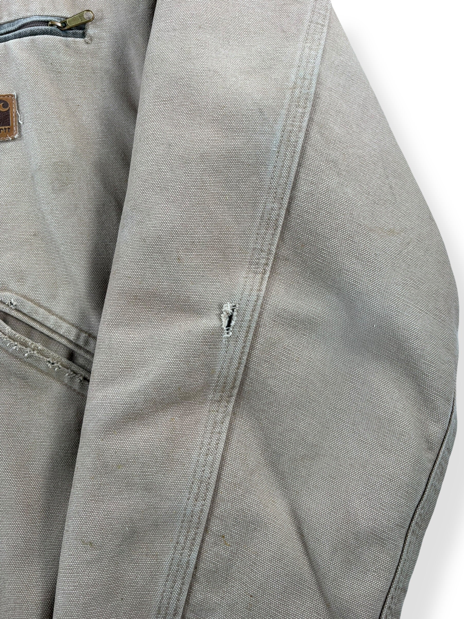 Hole on Sleeve of Vintage Carhartt J97 Detroit Jacket SZ L