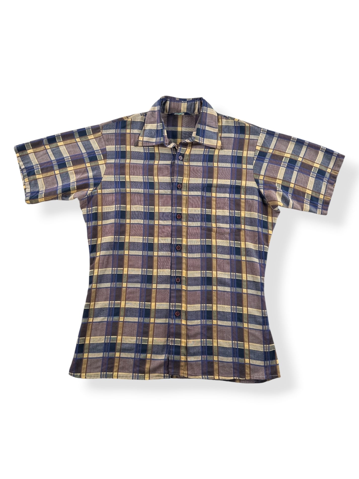 Front of Vintage Van Heusen Plaid Short Sleeve Shirt SZ L
