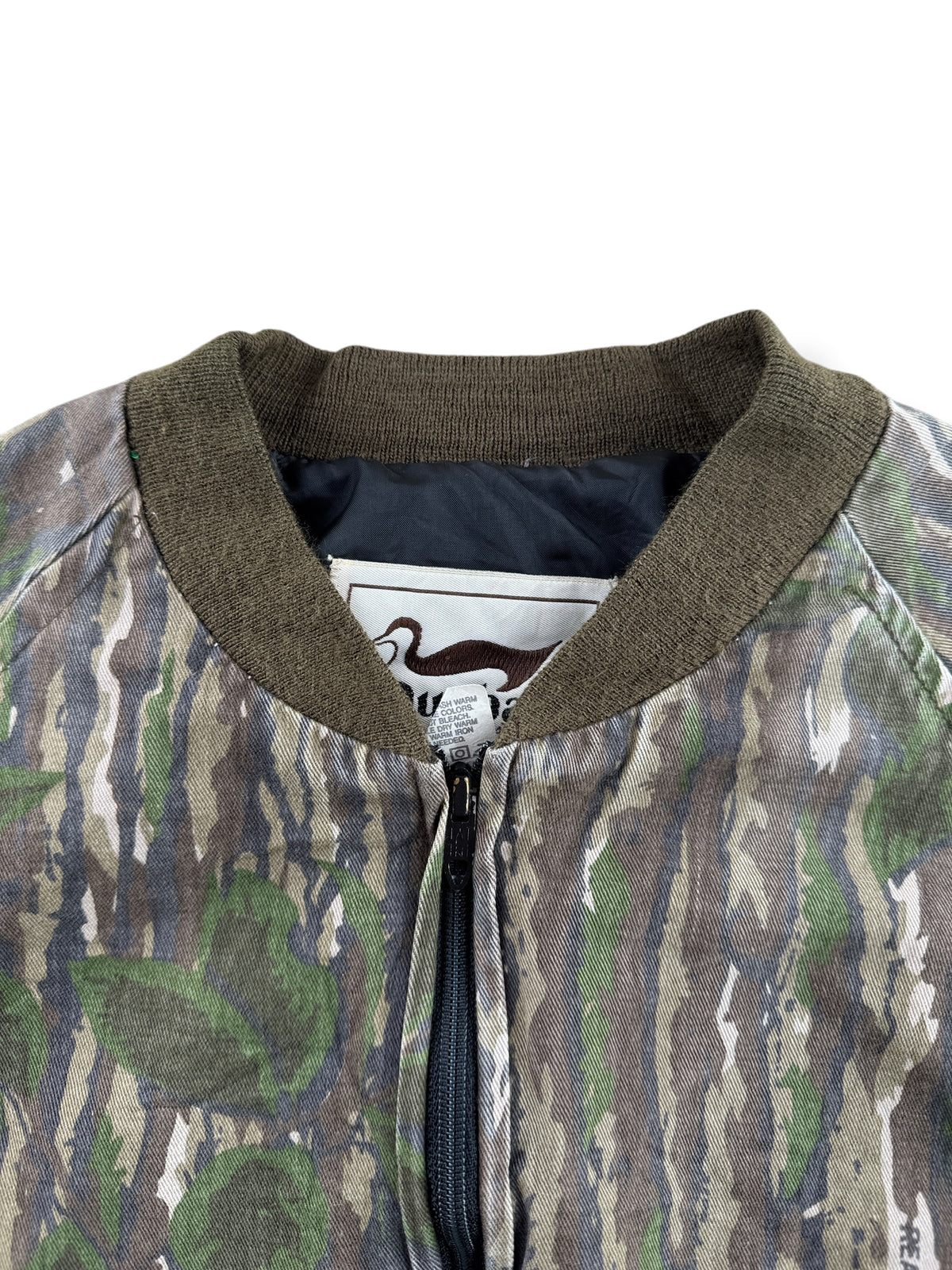 Collar on Vintage Duxbak Camo Bomber Jacket SZ XL