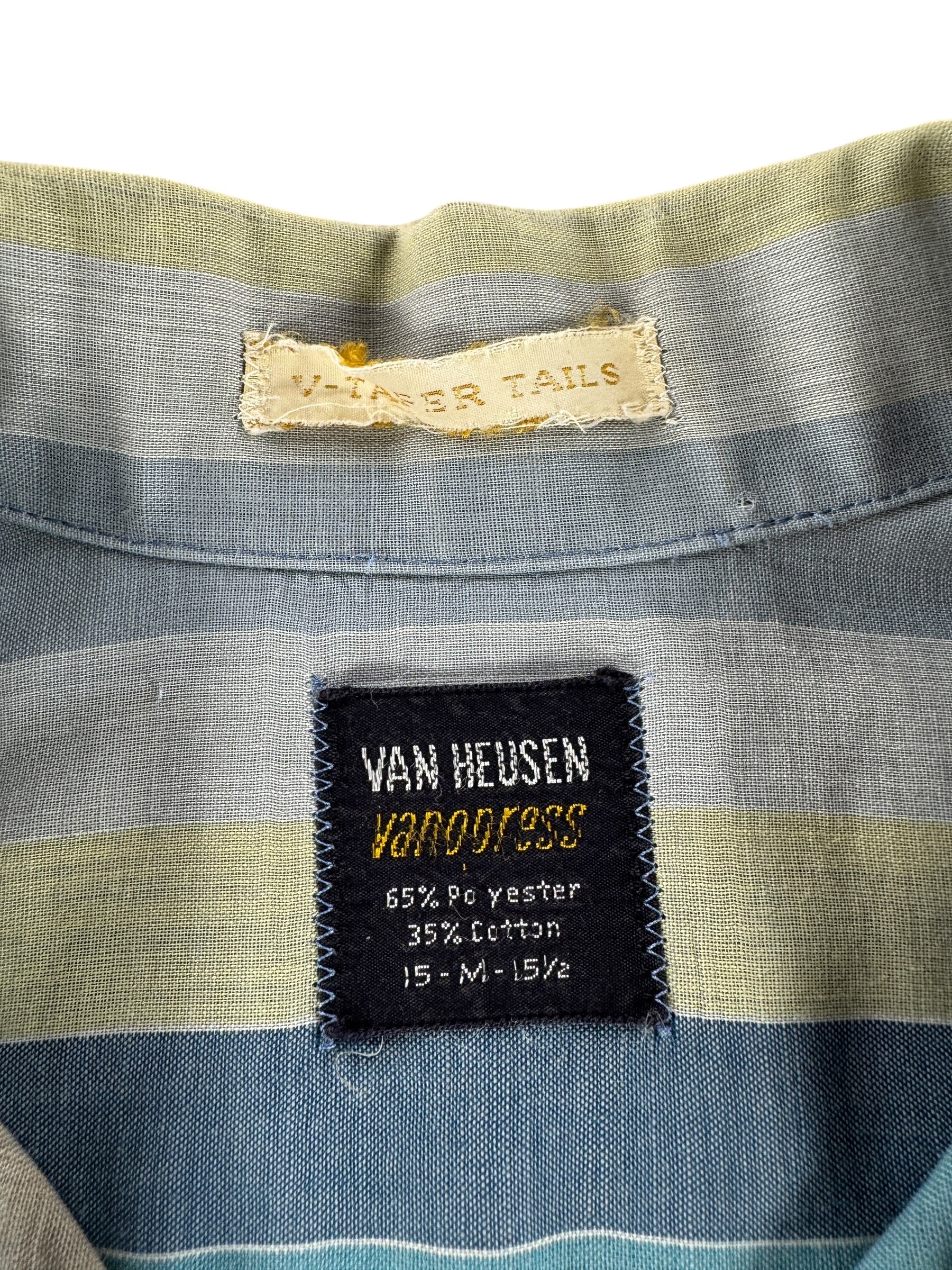 Label on Vintage Van Heusen Loop Collar Short Sleeve Shirt SZ M