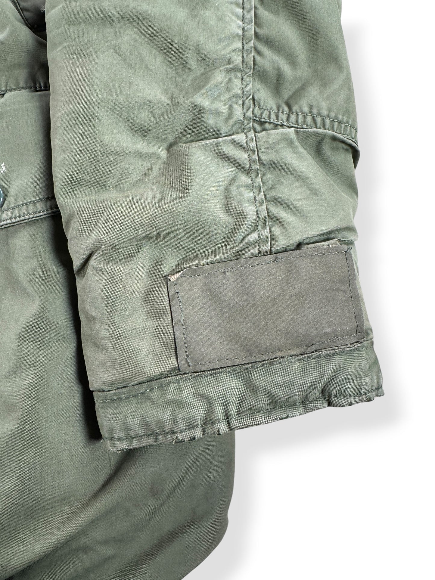 Repairs on Vintage Repaired N-3B Parka SZ L