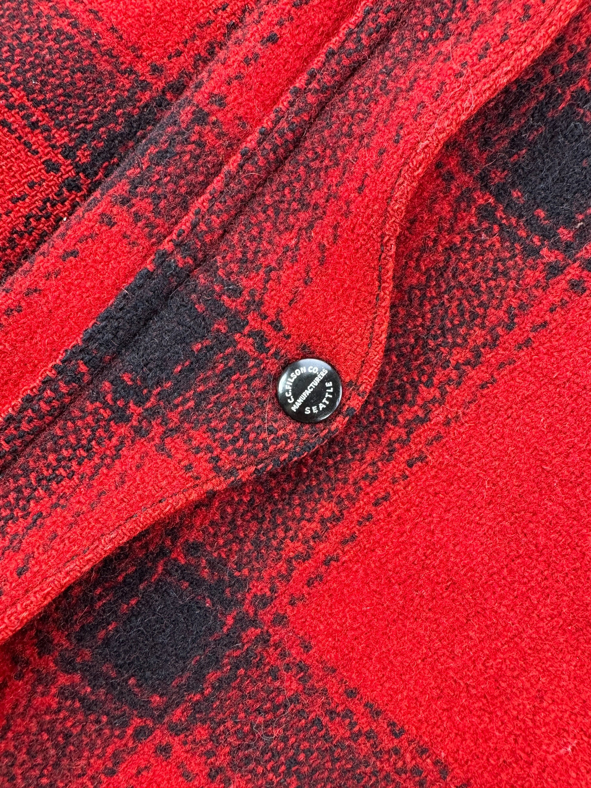 Back button on Vintage 40s/50s Filson 75% Red Hunter Jacket SZ 38