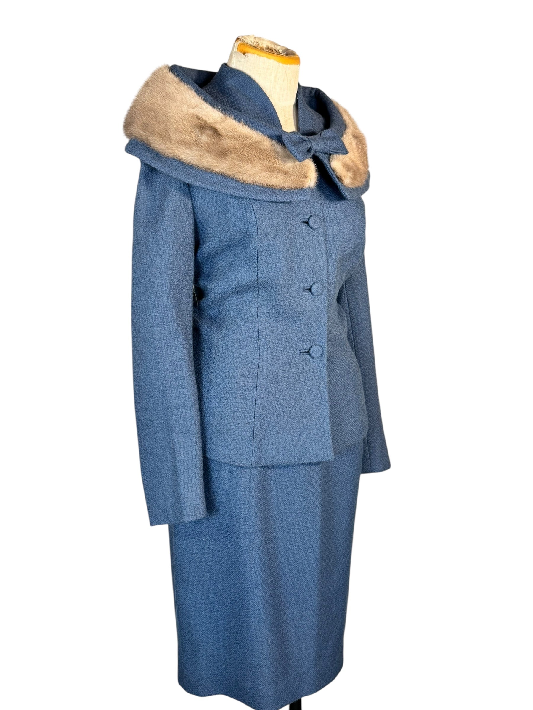 Side of 1960s Lilli Ann Periwinkle Mink Set L
