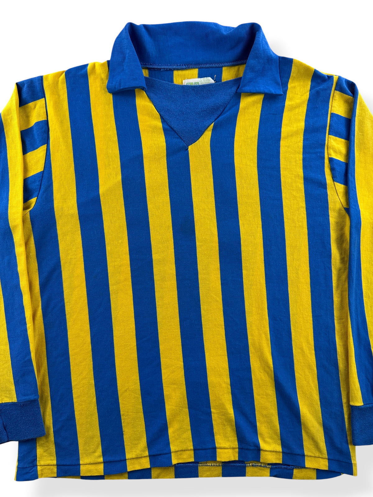 Close-up of Vintage 70s Pele Label Striped Soccer Jersey SZ L (Fits M)