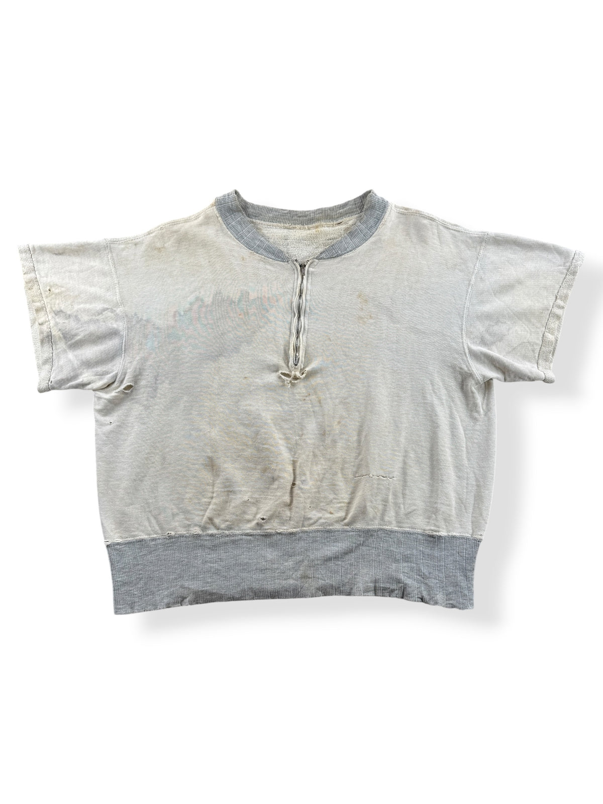 Front of Vintage Thrashed 1940s Quarterzip Sweatshirt SZ L