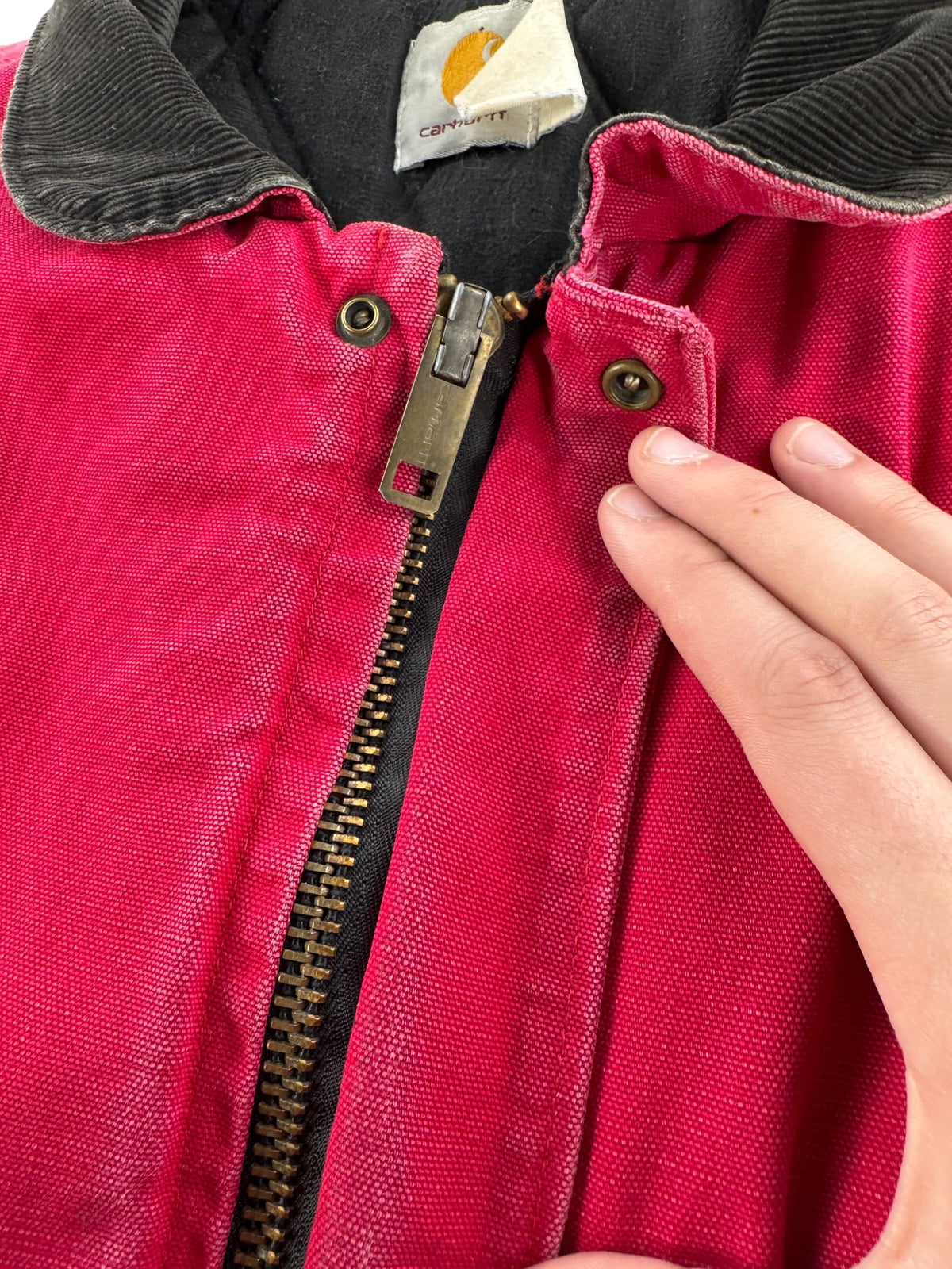 Zipper on Vintage Carhartt Red Round Collar Santa Fe Jacket SZ XL