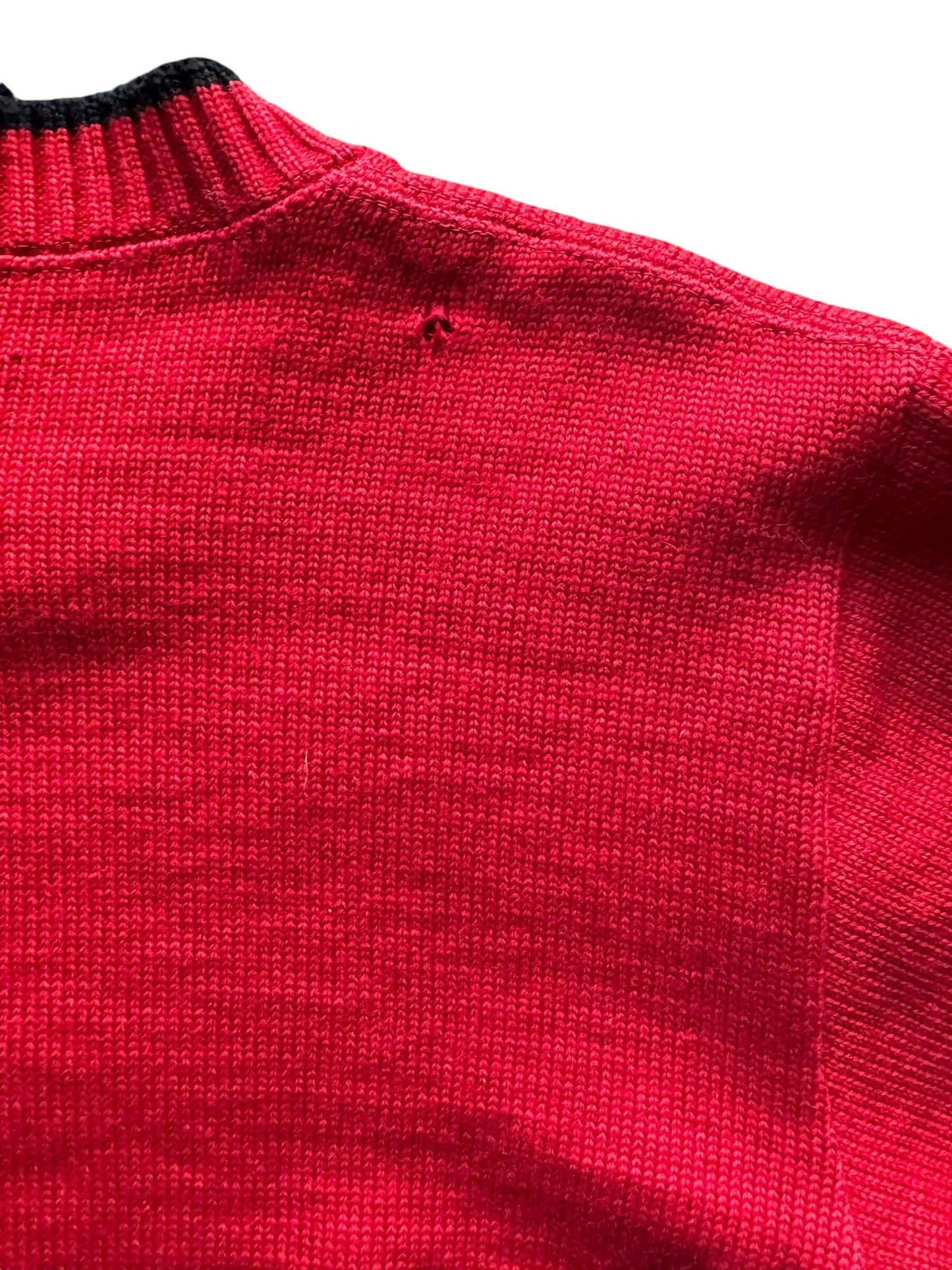 Hole on right shoulder 1960s Red Wool Whiting Sweater M