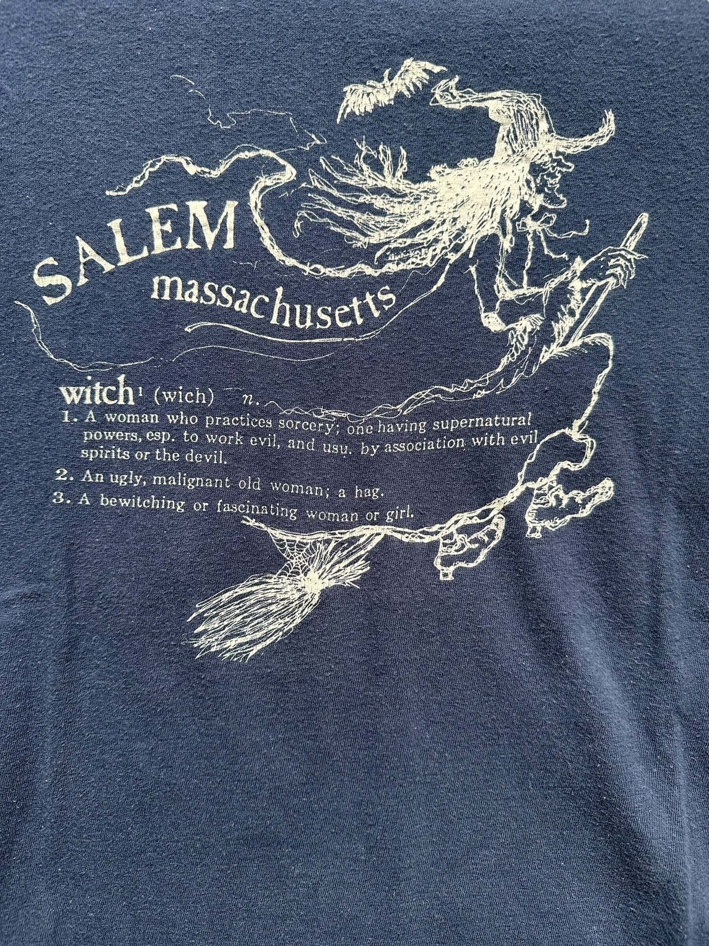 Graphic Close Up of Vintage Salem MA Witch Tee SZ L | Barn Owl Vintage Tees Seattle