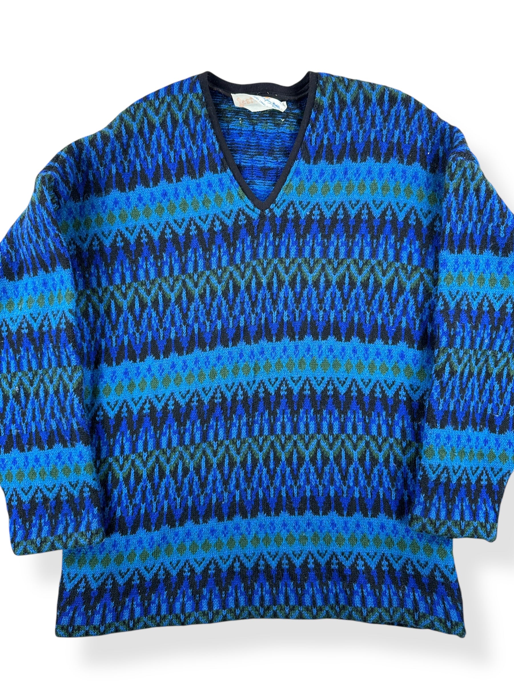 Front Close Up of Vintage Iceland Blue Ski Sweater SZ M