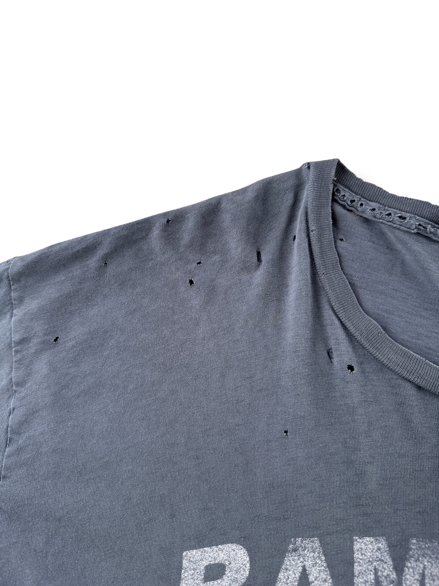 Holes on shoulder of Vintage Thrashed Ramones Tee SZ XL