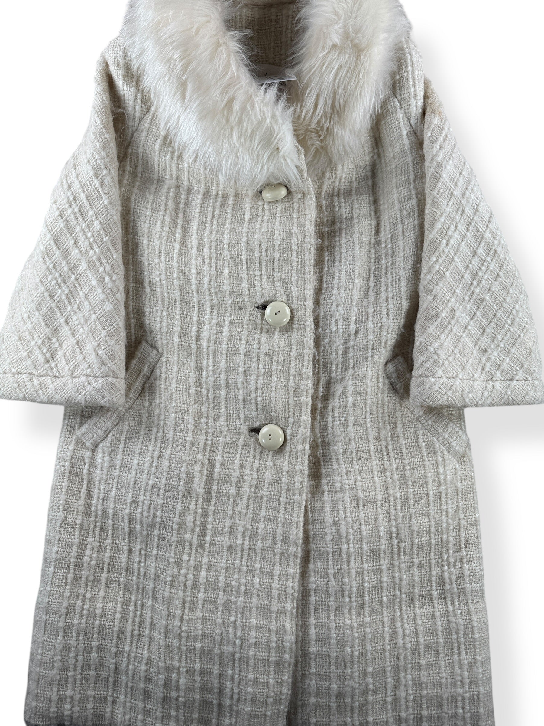 Front Close Up of Vintage 60s Best's Apparel White Coat w/ Fur Collar SZ L