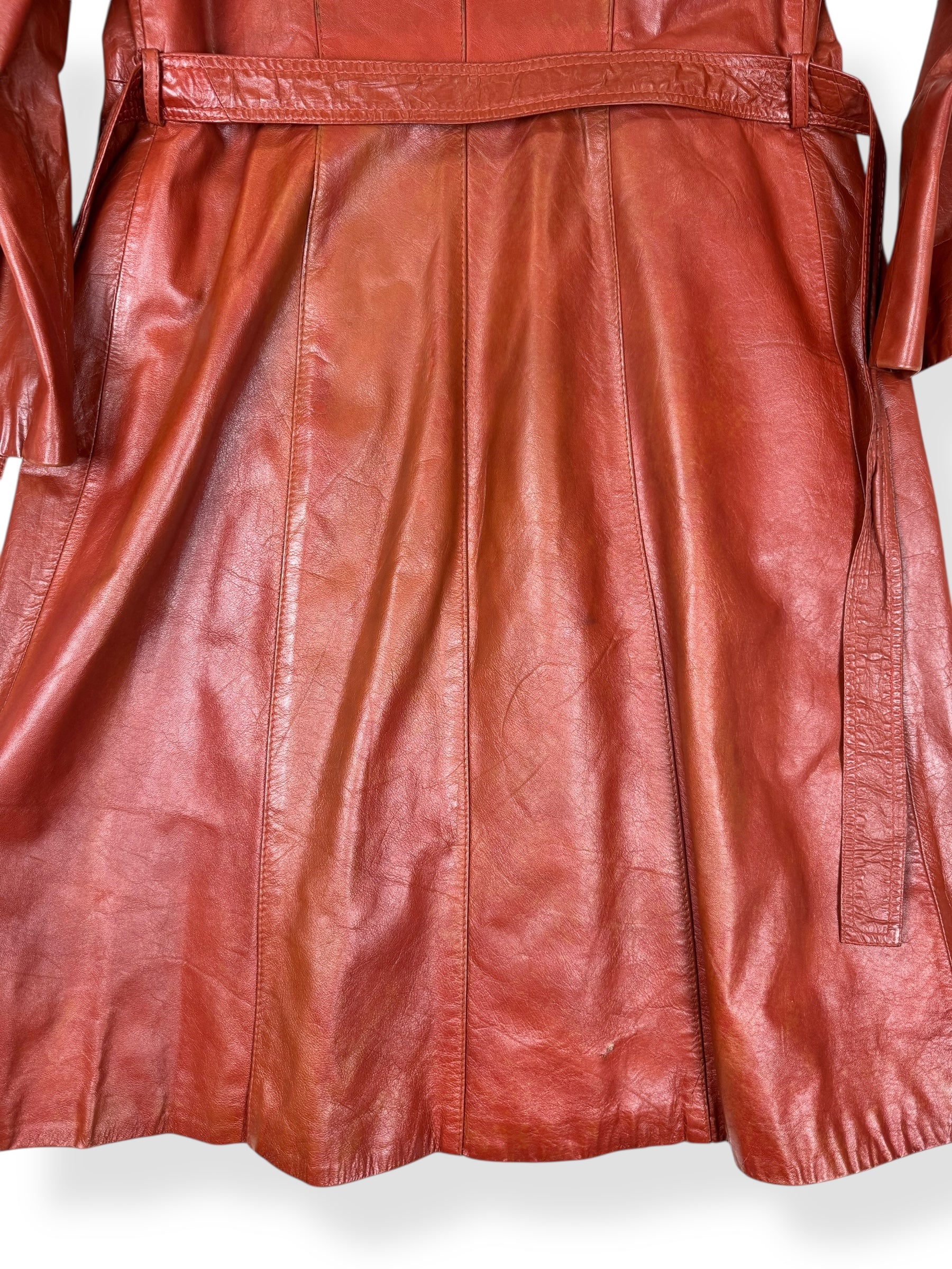 Discoloration of 1970s Belted Leather Trench S-M