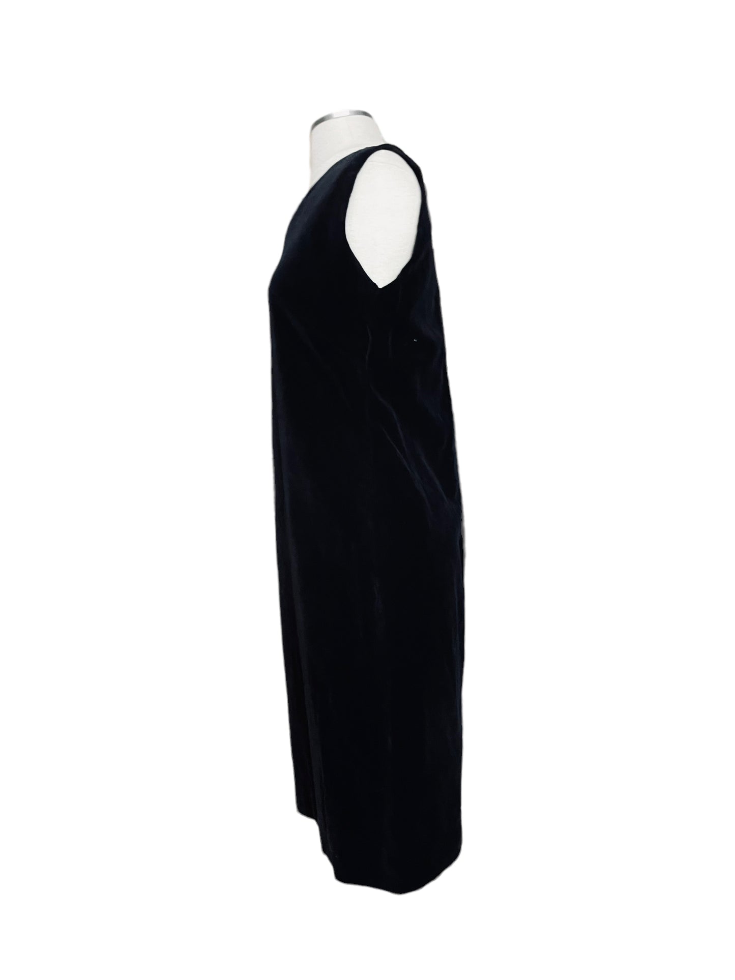 Full left side view of Vintage 1950s Donnkenney Black Velvet Dress|  Barn Owl Vintage | Seattle Vintage Dresses