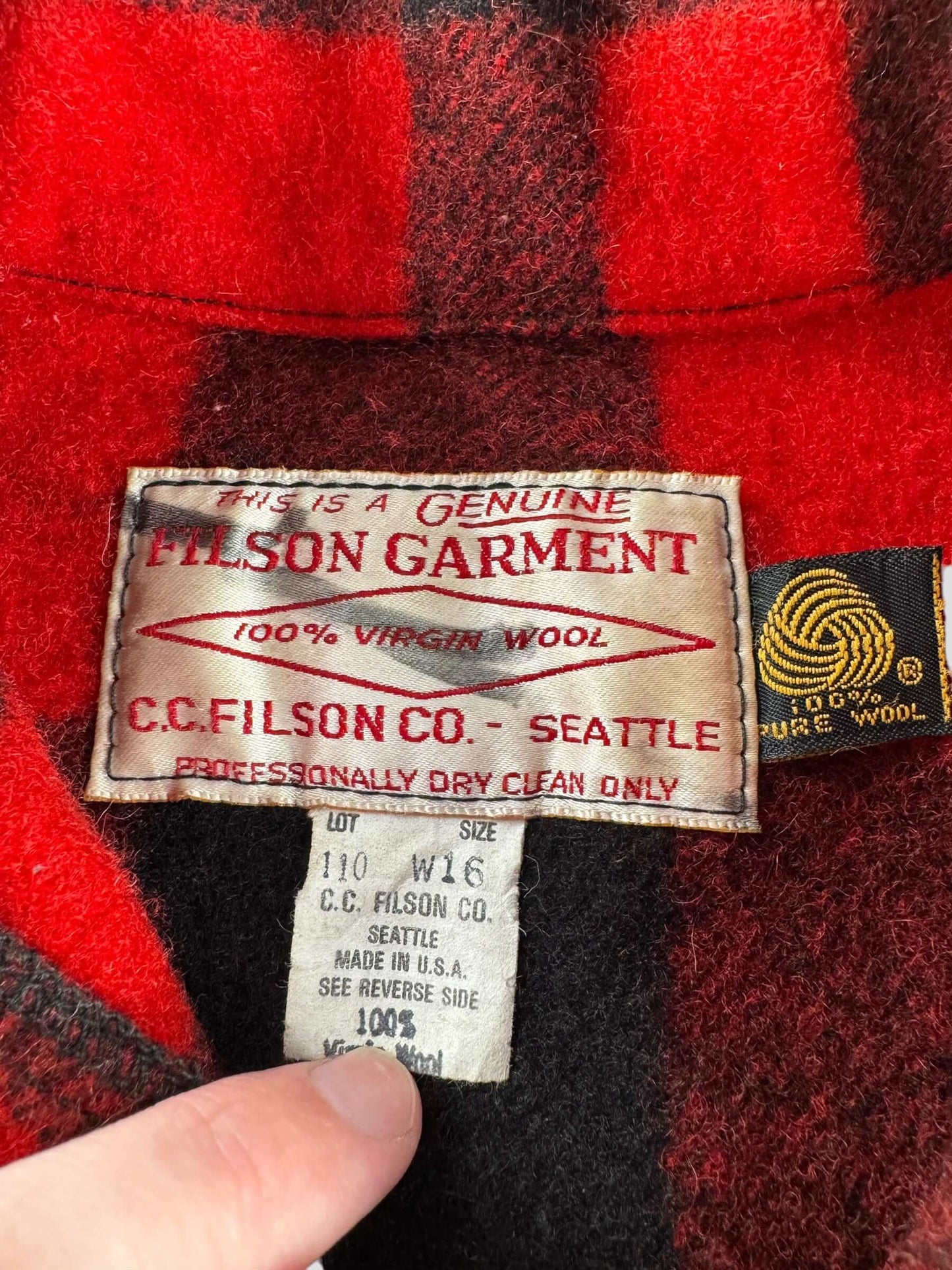 Label on Vintage 80s Womens Filson Mackinaw Jacket SZ 16 - AS IS