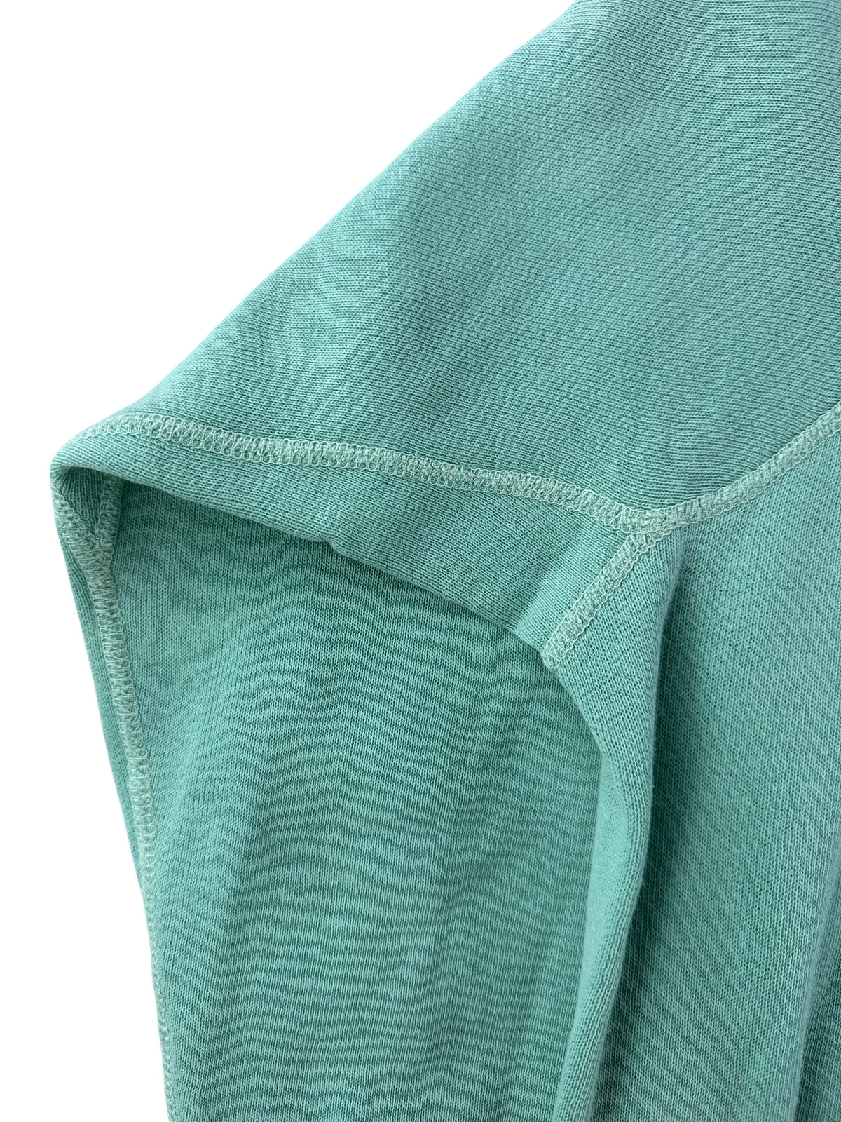 Armpit gussets on Vintage UC Davis Crewneck SZ M - AS IS