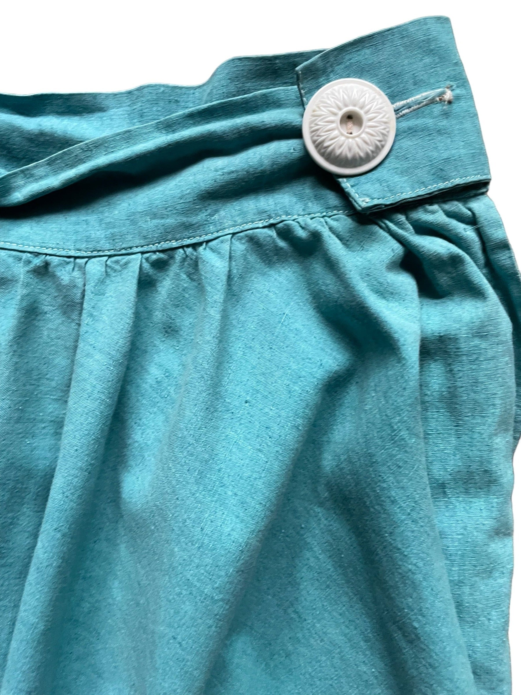 Button detail of Vintage 1950s Ricrac Circle Skirt SZ XS | Vintage Ladies Clothing | Barn Owl Seattle