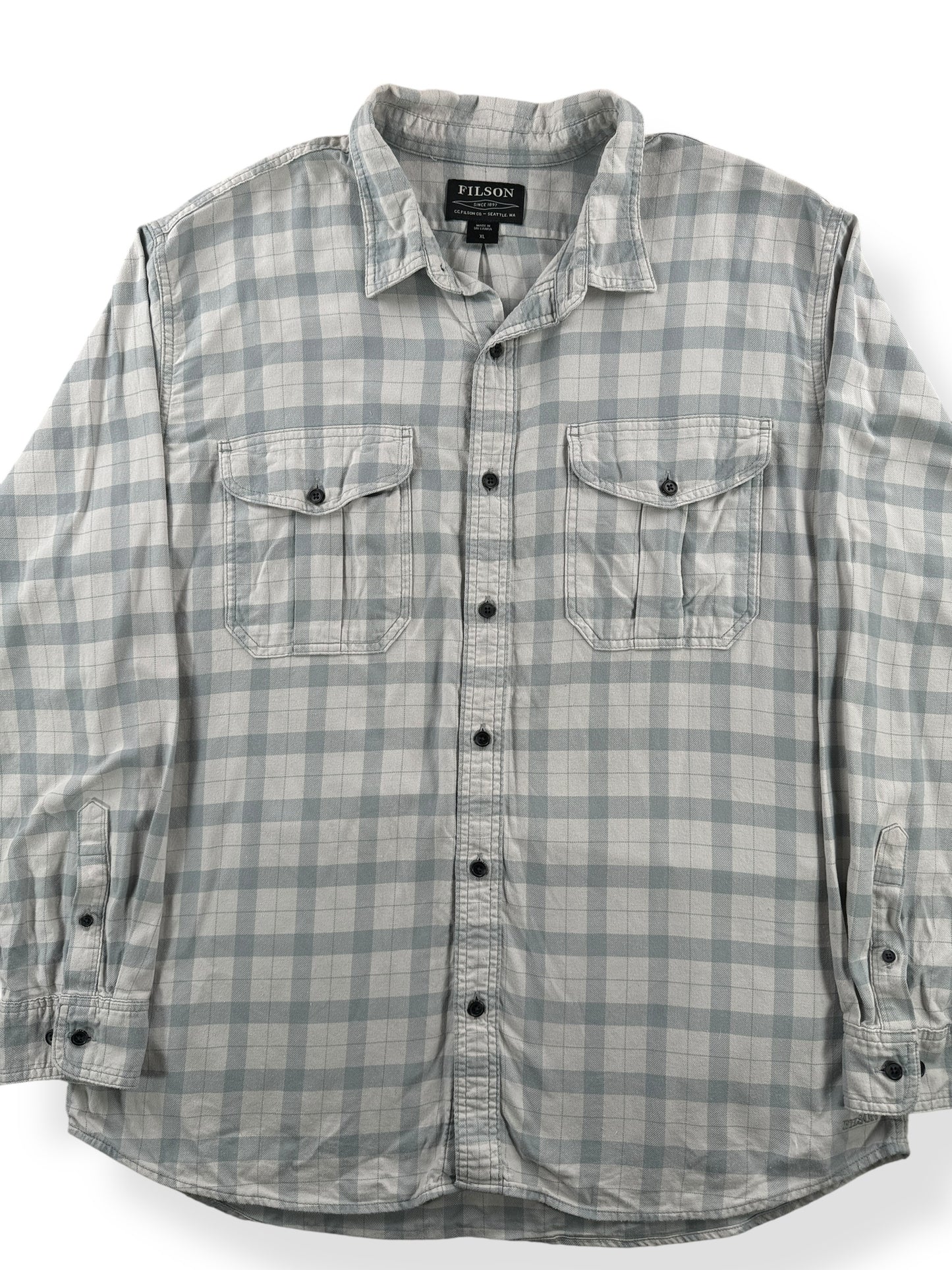 Front Close Up of Filson Lightweight Flannel SZ XL
