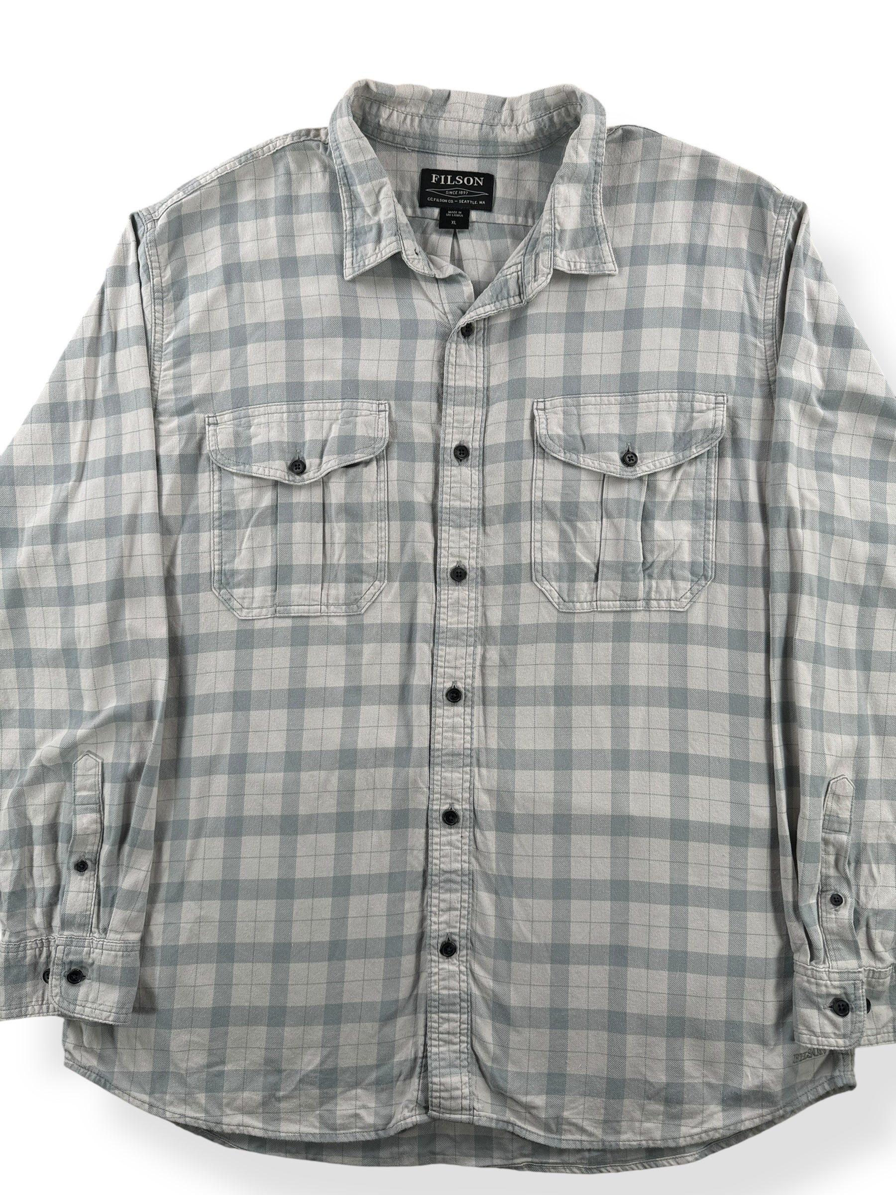 Front Close Up of Filson Lightweight Flannel SZ XL