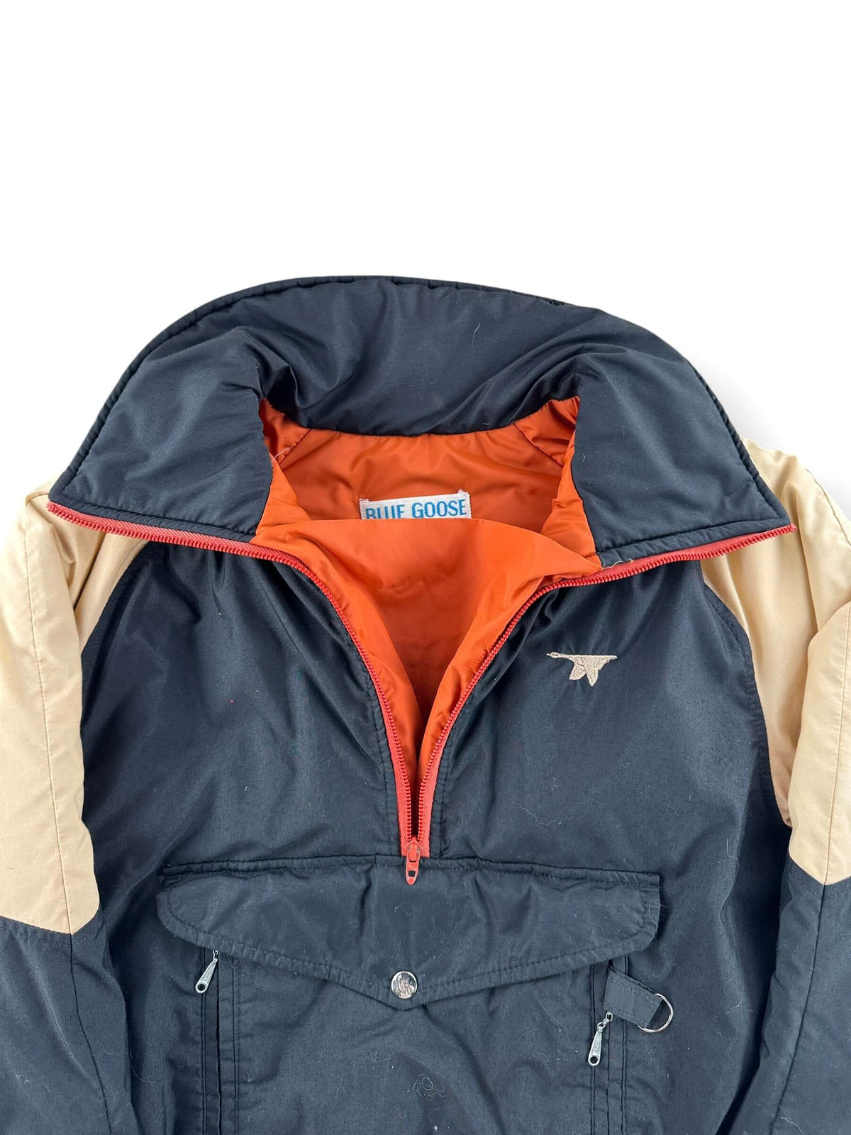 Open collar on Vintage 1970s Blue Goose by Sportcaster Women's Puffer Jacket M