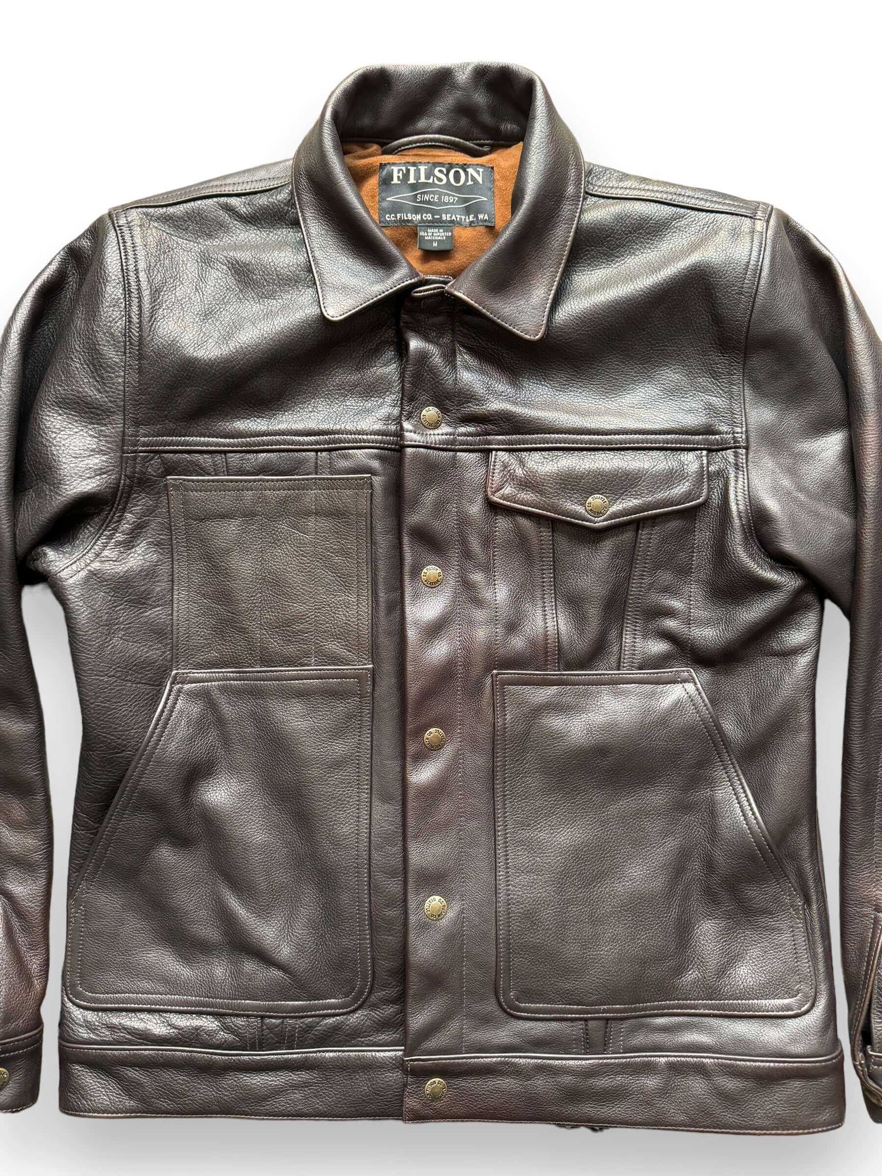 front close up of Filson Leather Short Lined Cruiser Jacket SZ M