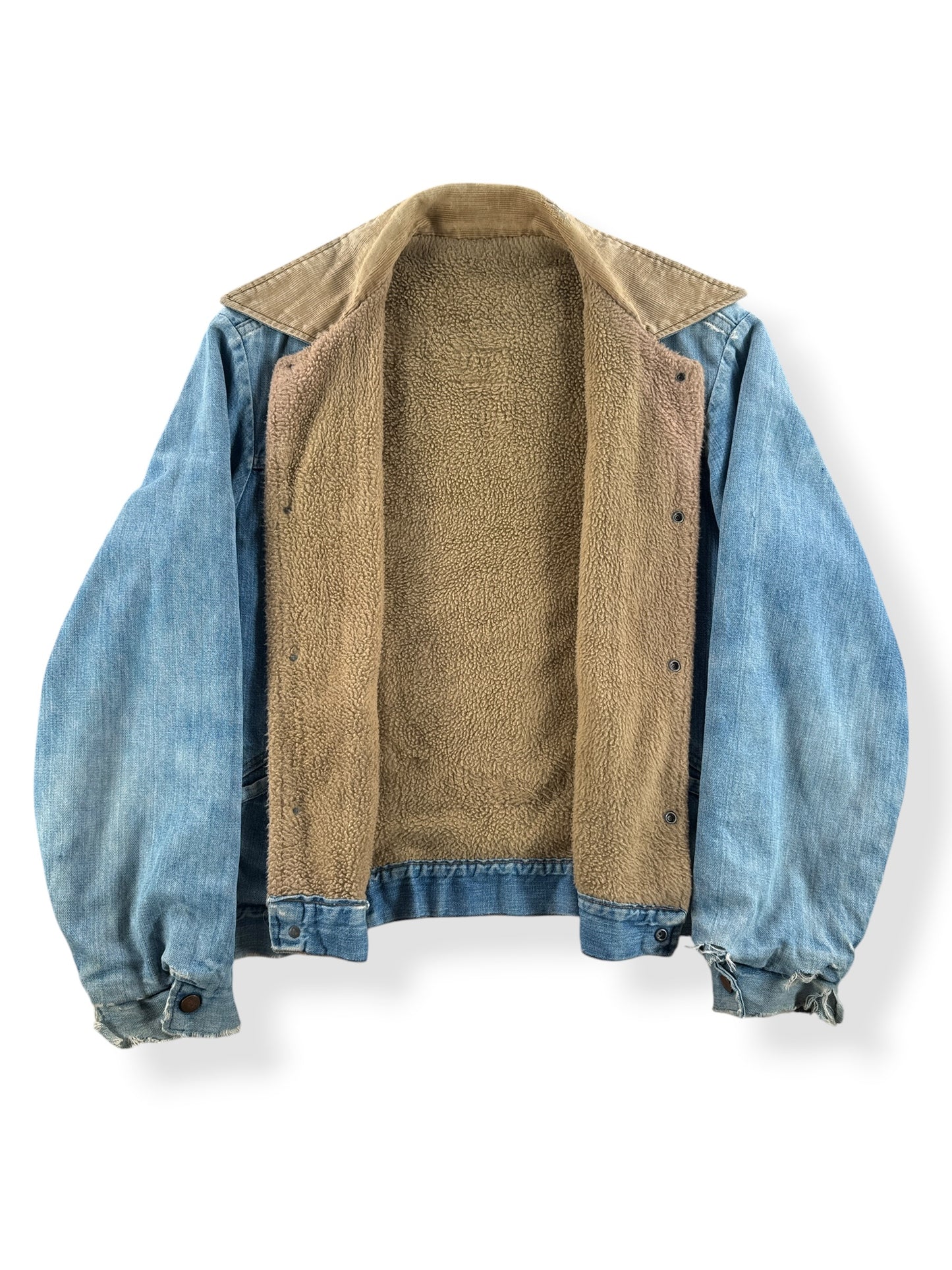Inside of Vintage Sherpa Lined Wrangler Denim Jacket SZ M AS IS