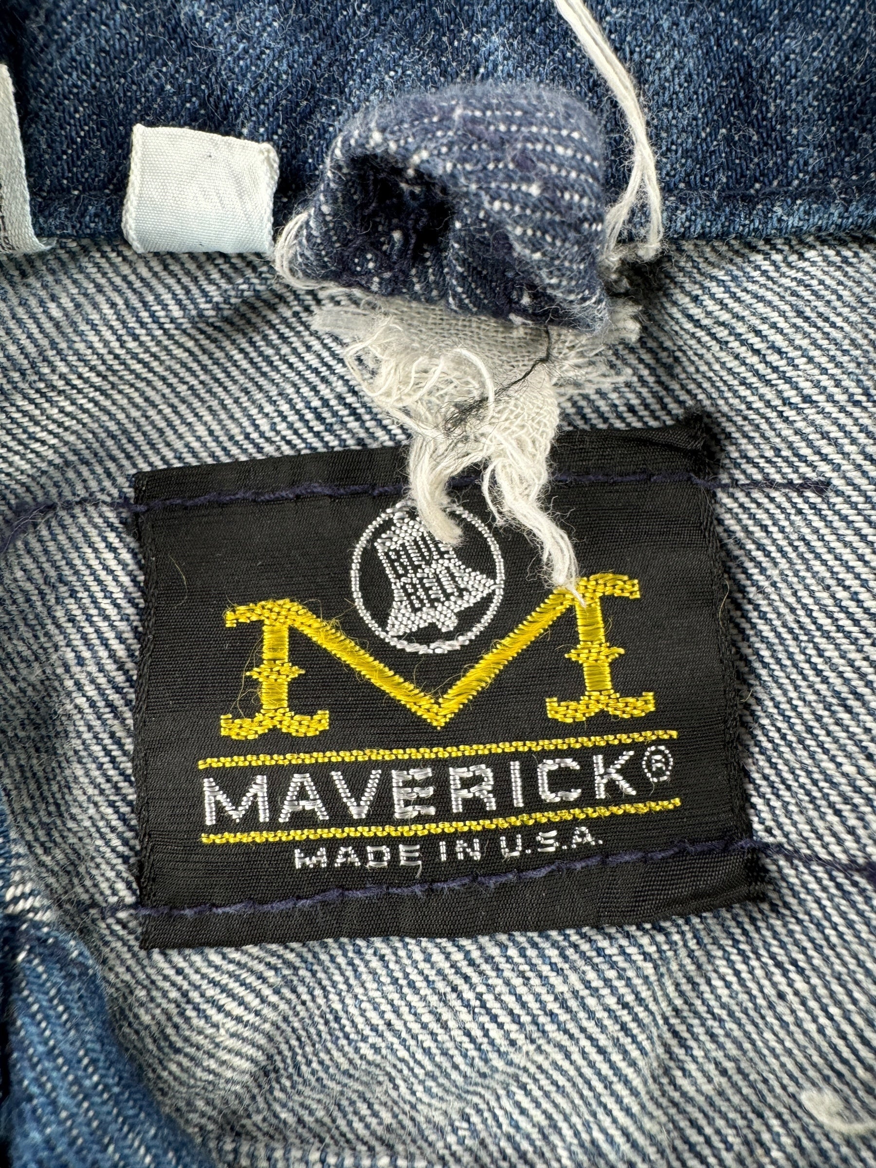 Label on Vintage Women's Dark Maverick 3 Pocket Denim Jacket SZ XS