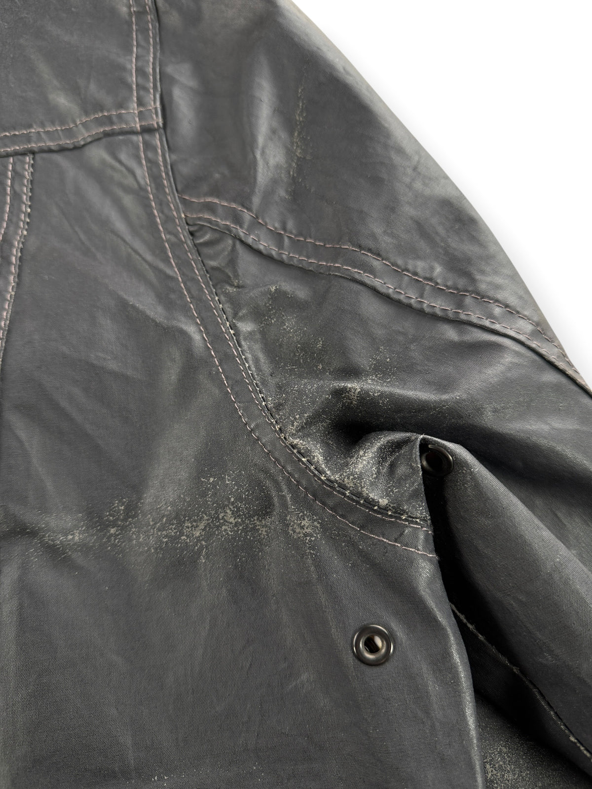 Ware on back armpit of Filson Short Lined Cruiser SZ L