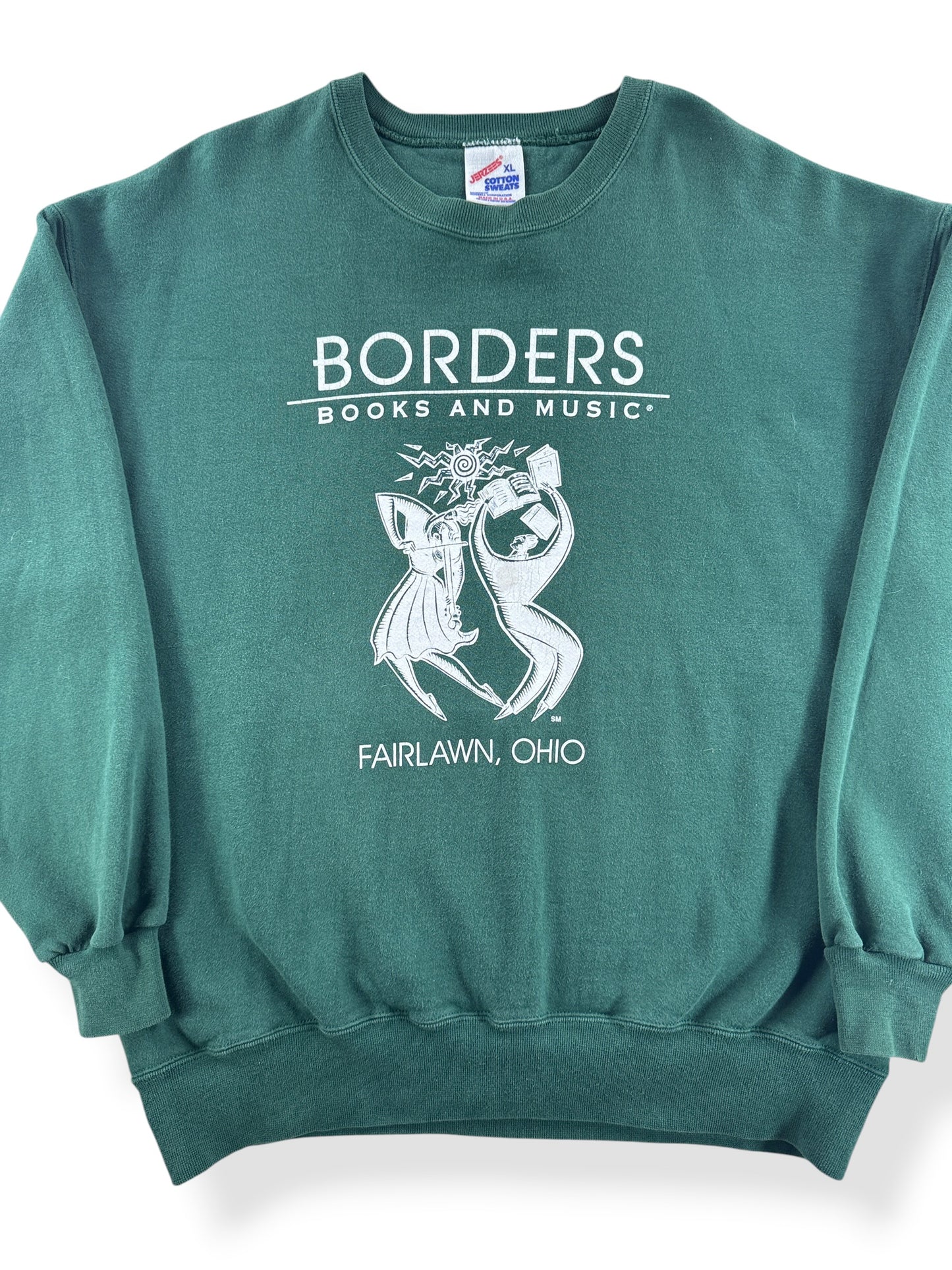 Front Close Up of Vintage Borders Books & Music Crewneck SZ XL