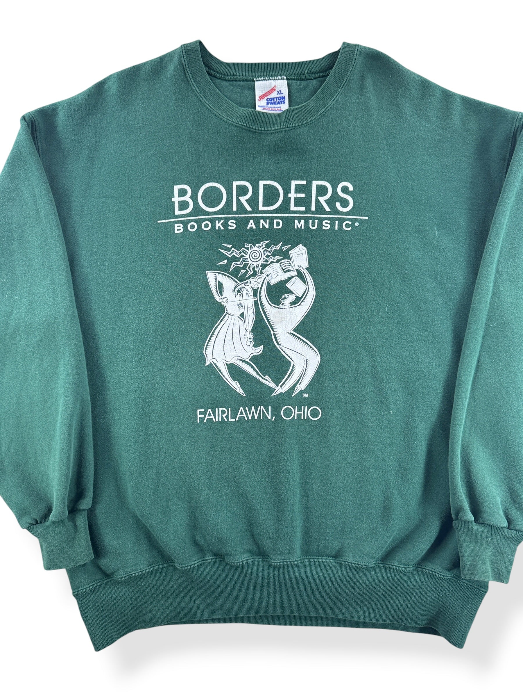 Front Close Up of Vintage Borders Books & Music Crewneck SZ XL