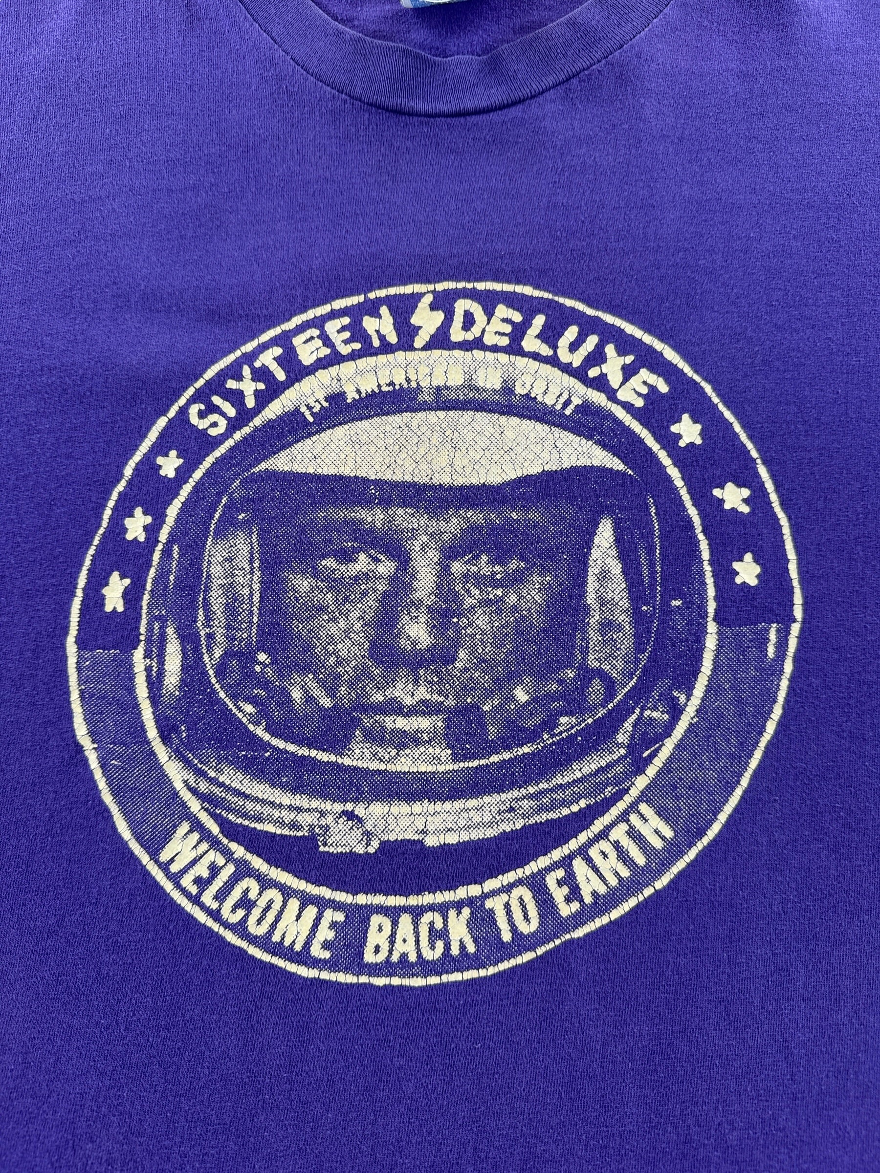 Graphic of Vintage 90s Sixteen Deluxe Tee SZ XL