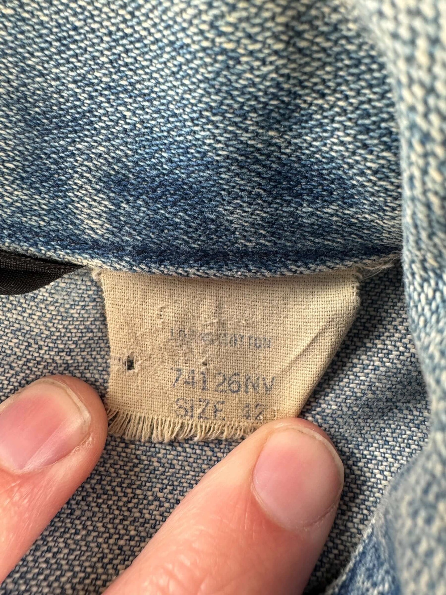 Tag on Vintage Wrangler No-Fault Denim Jacket SZ 42