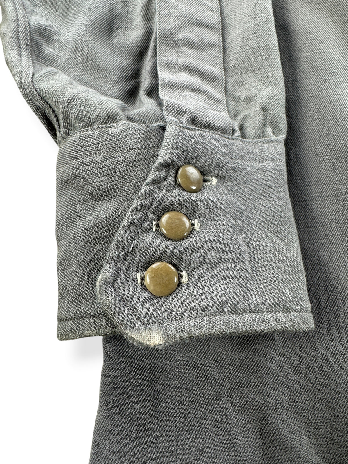 Cuff buttons on Vintage 50s JC Penney Worsted Wool Gabardine Shirt SZ L
