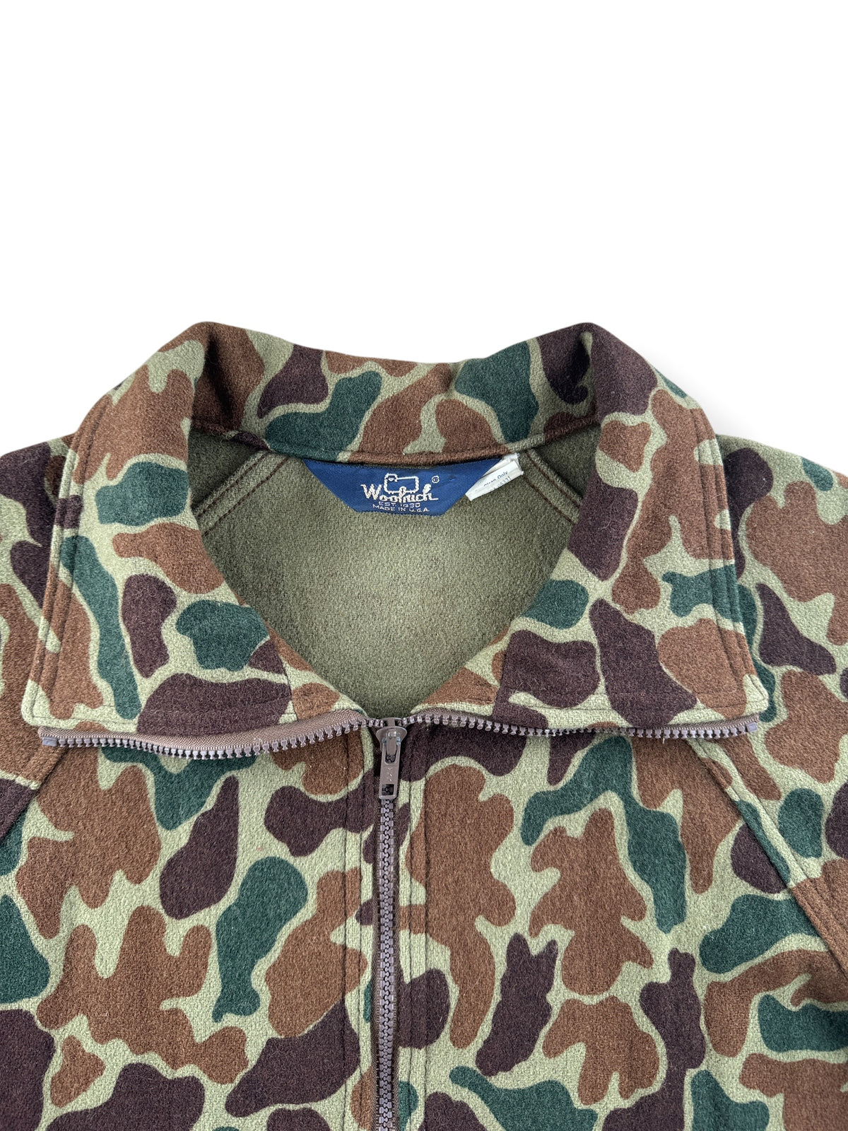 Collar on Vintage Woolrich Duck Camo Bomber Jacket SZ M