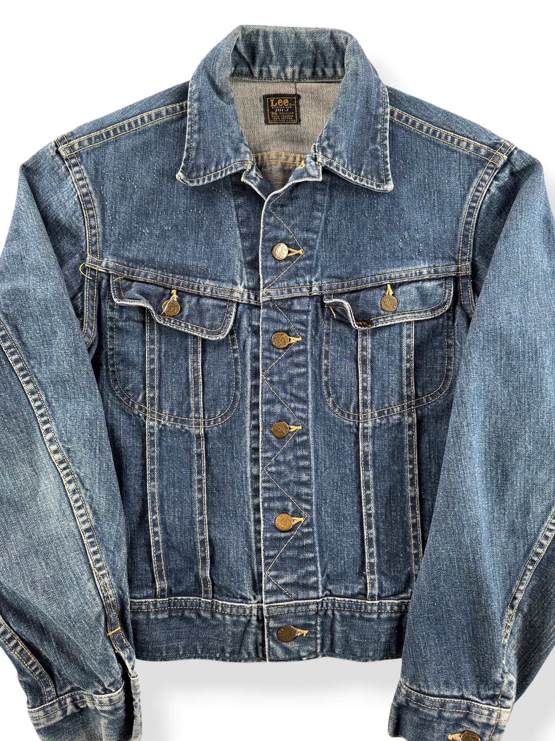 Front Close Up of Vintage 70s Era Lee Denim 101-J Jacket SZ 36