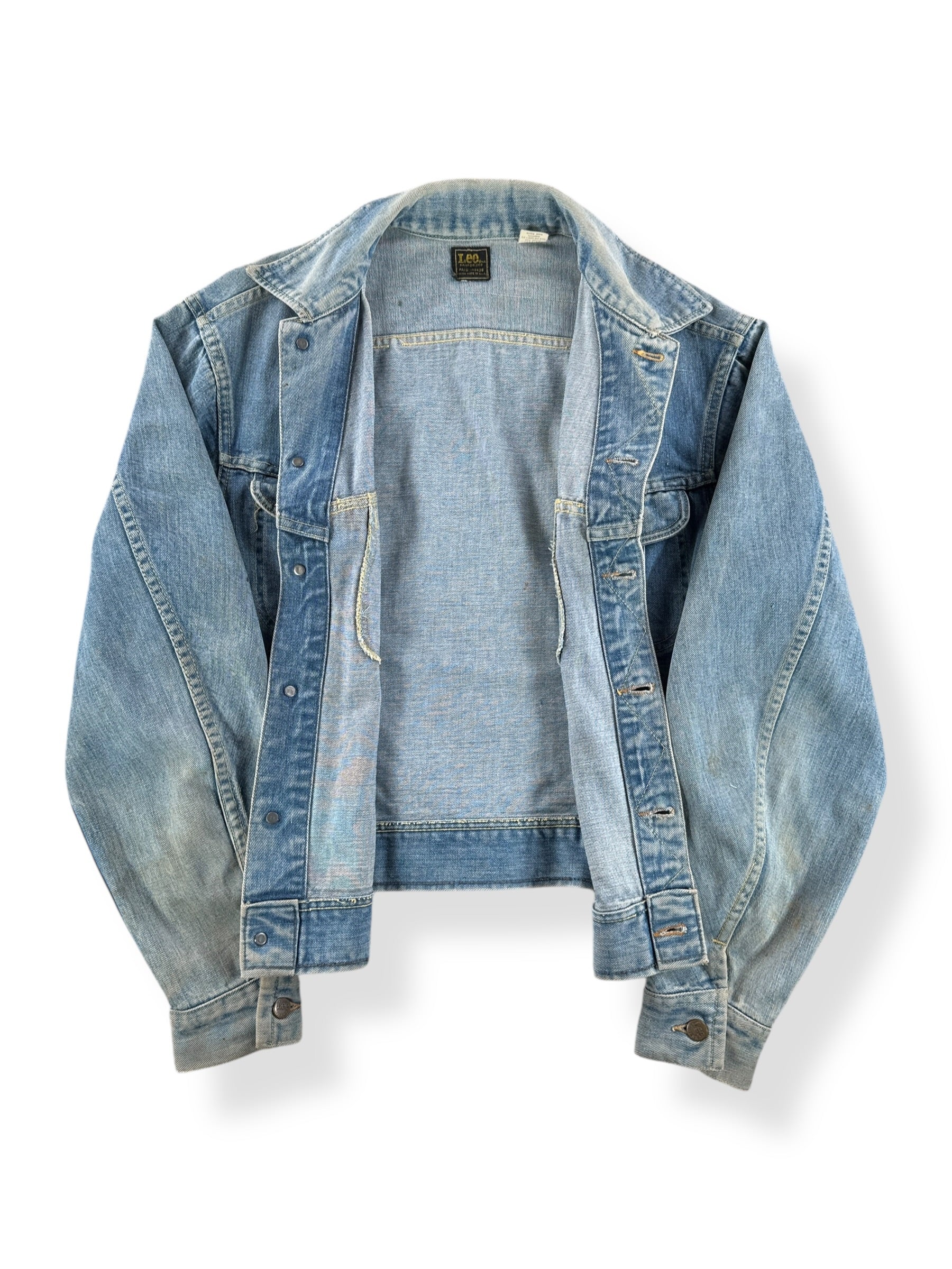 Inside of Vintage Lee Union Made 101J Denim Trucker Jacket SZ L