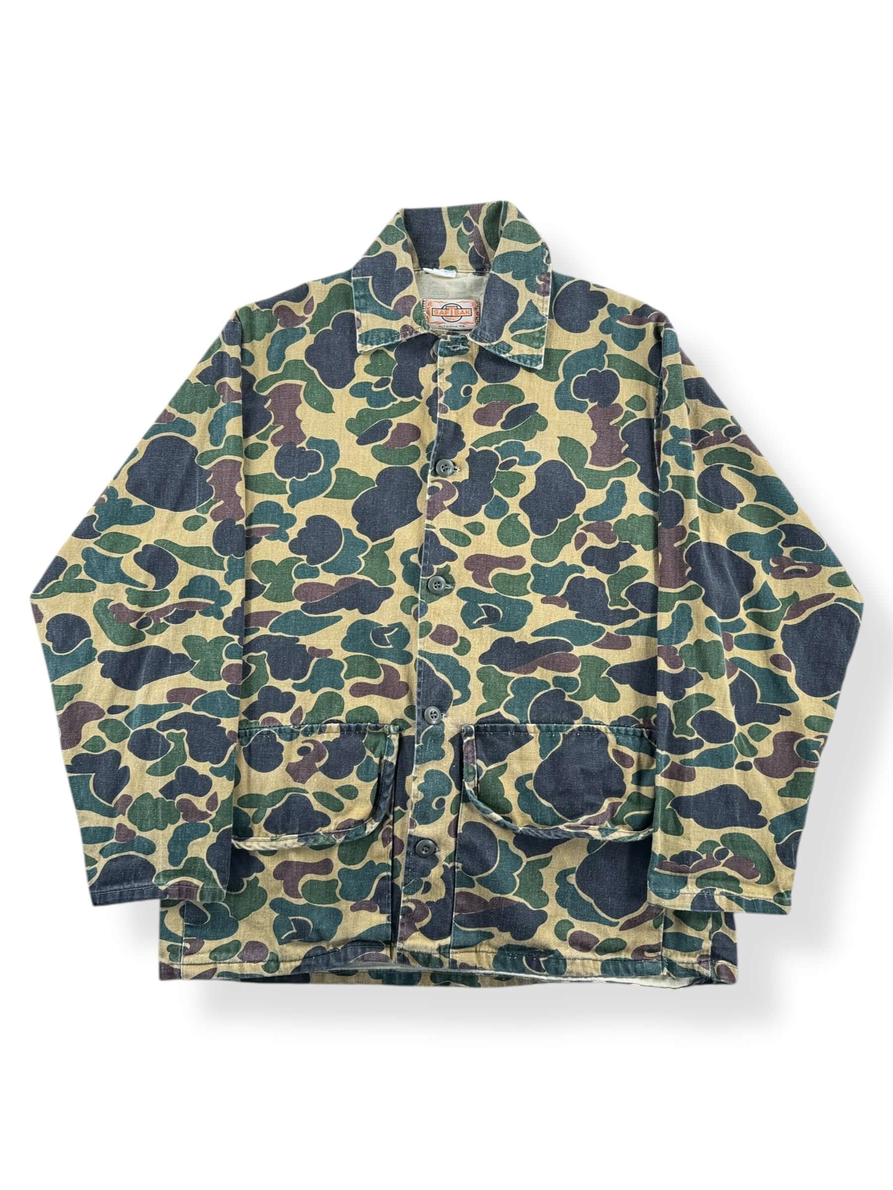 Front of Vintage Saf-T-Bak Duck Camo Hunting Jacket SZ L