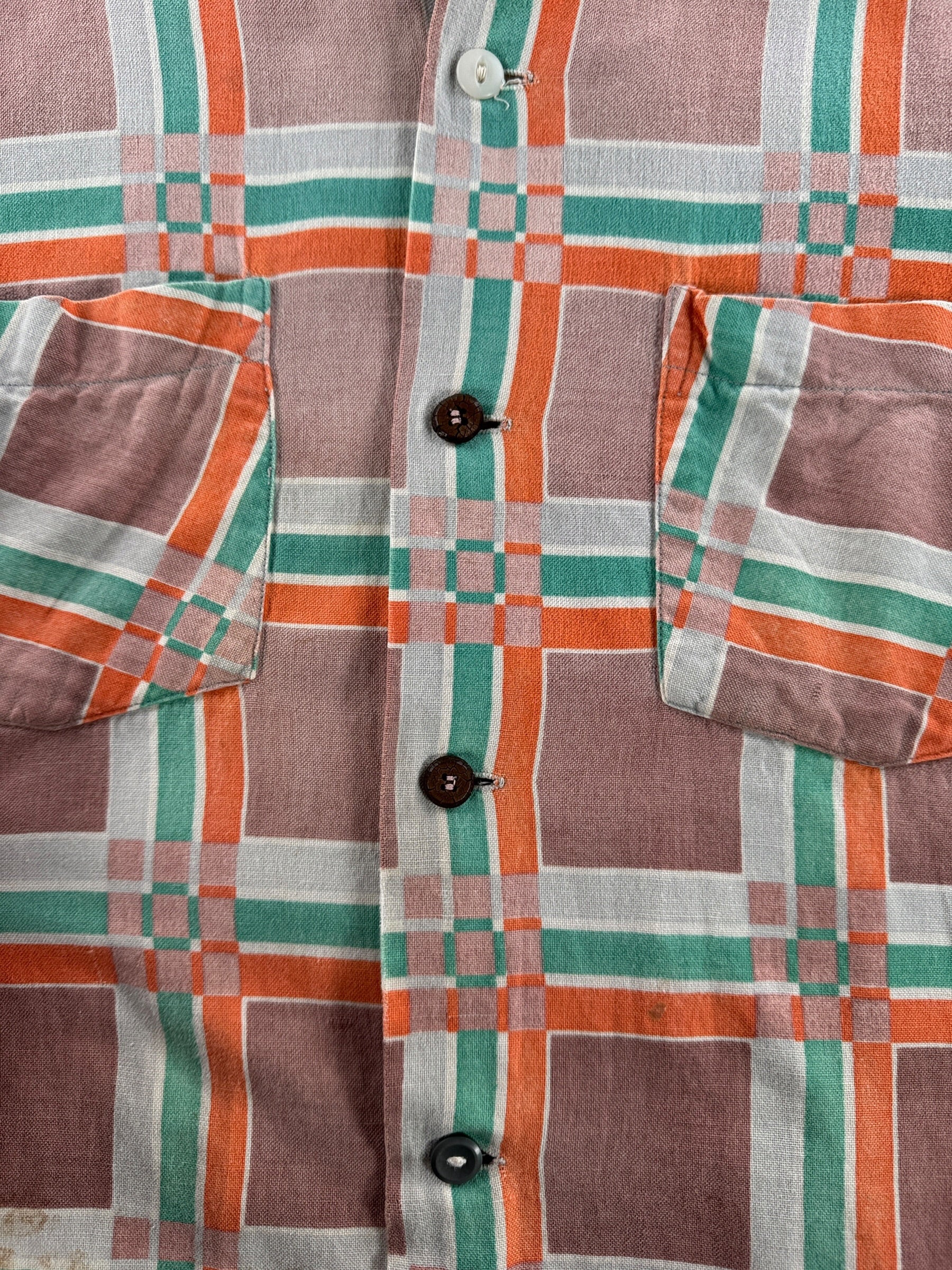 Buttons on Vintage 1940s Deer Creek Cotton Flannel SZ M
