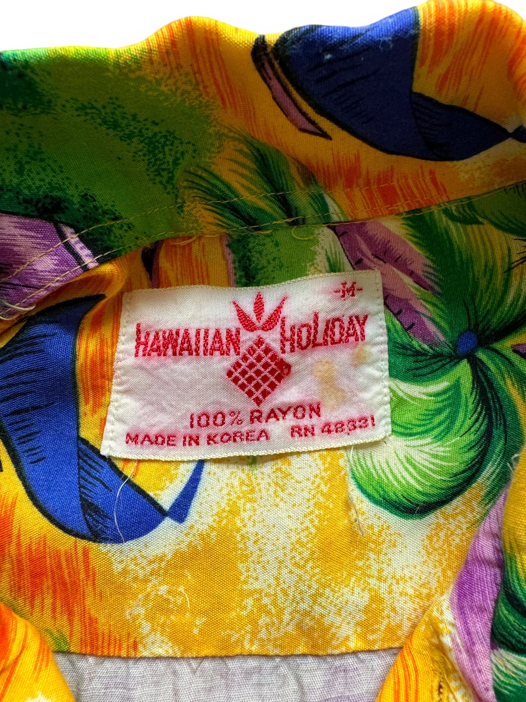 tag on Vintage Hawaiian Holiday Aloha Shirt SZ M