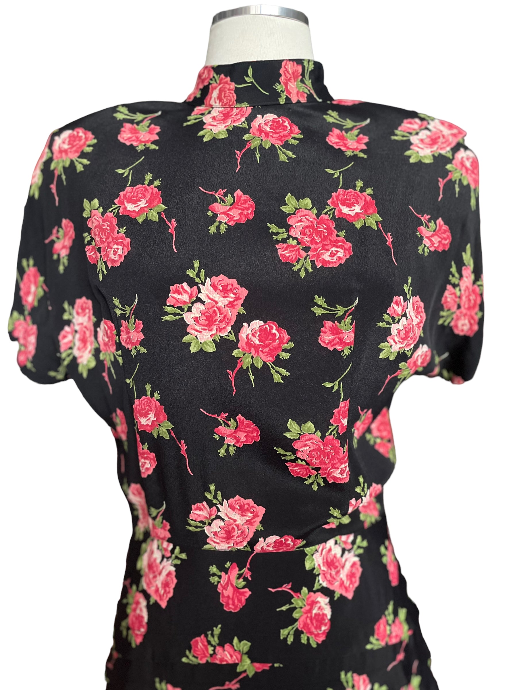 Vintage 80s Does 40s Roses Dress | Seattle Vintage Dresses | Barn Owl The Barn Owl Vintage Goods Vintage 80s Does 40s Roses Dress | Seattle Vintage Dresses | Barn Owl The Barn Owl Vintage Goods