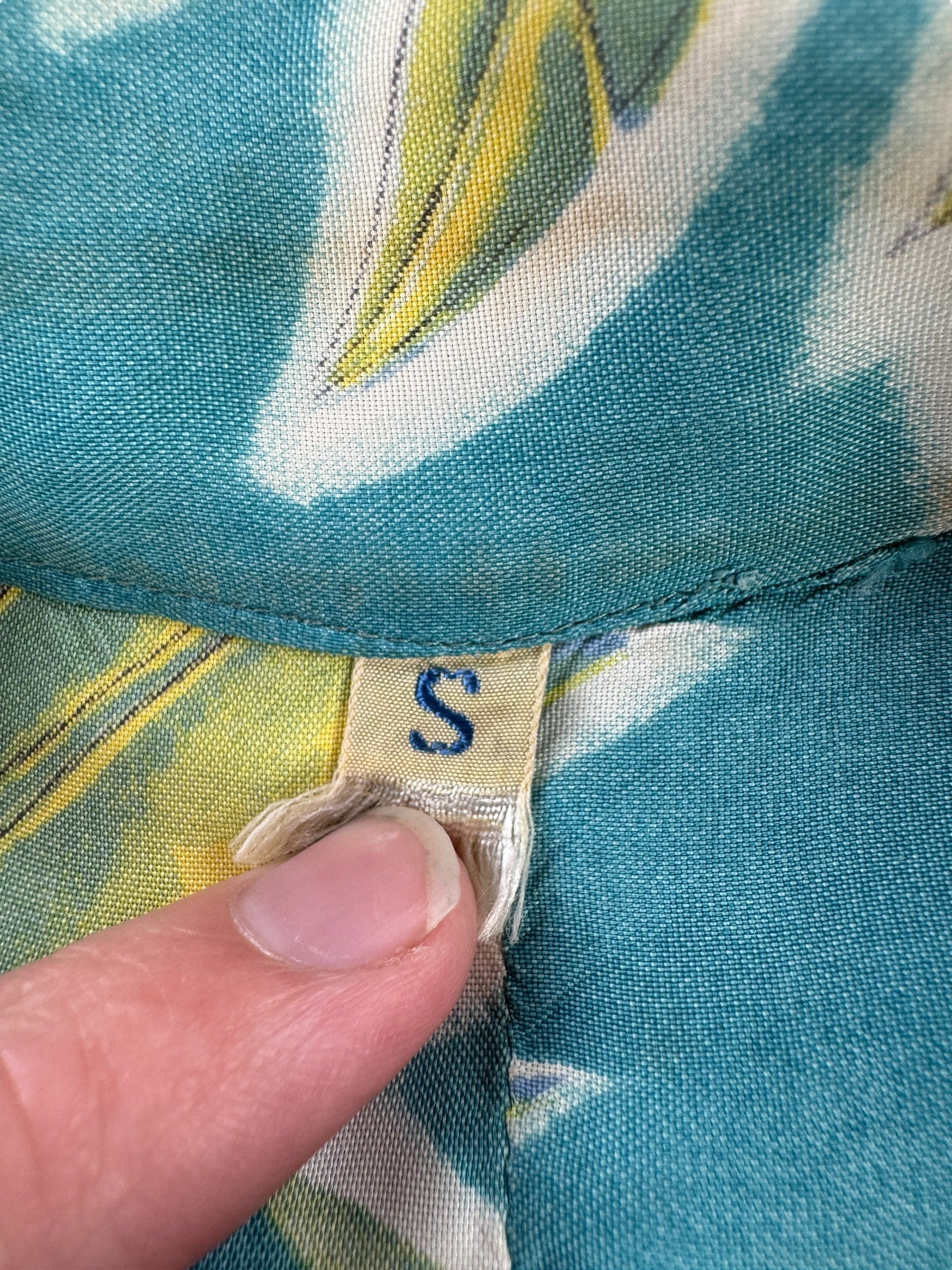 Tag on Vintage Mcintosh Menu Shirt SZ S