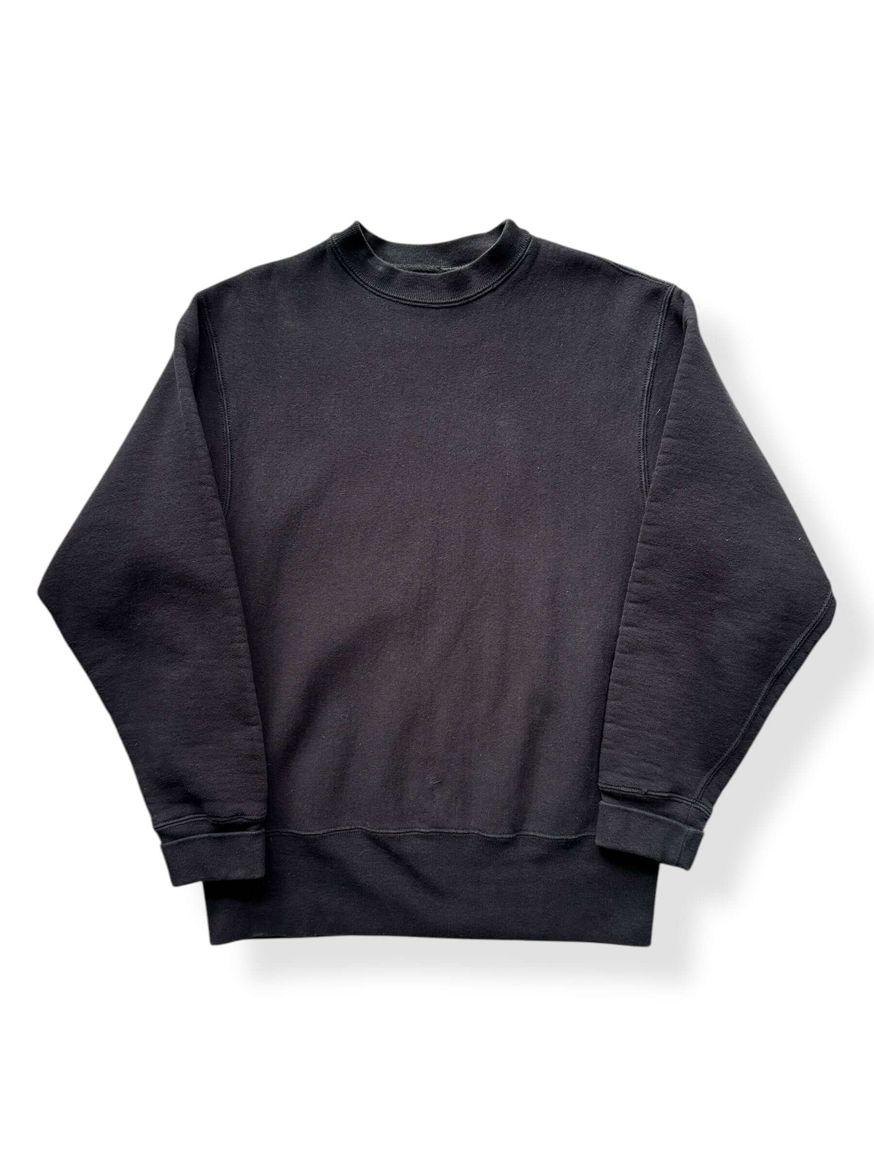 Front of Camber Black Crewneck SZ M